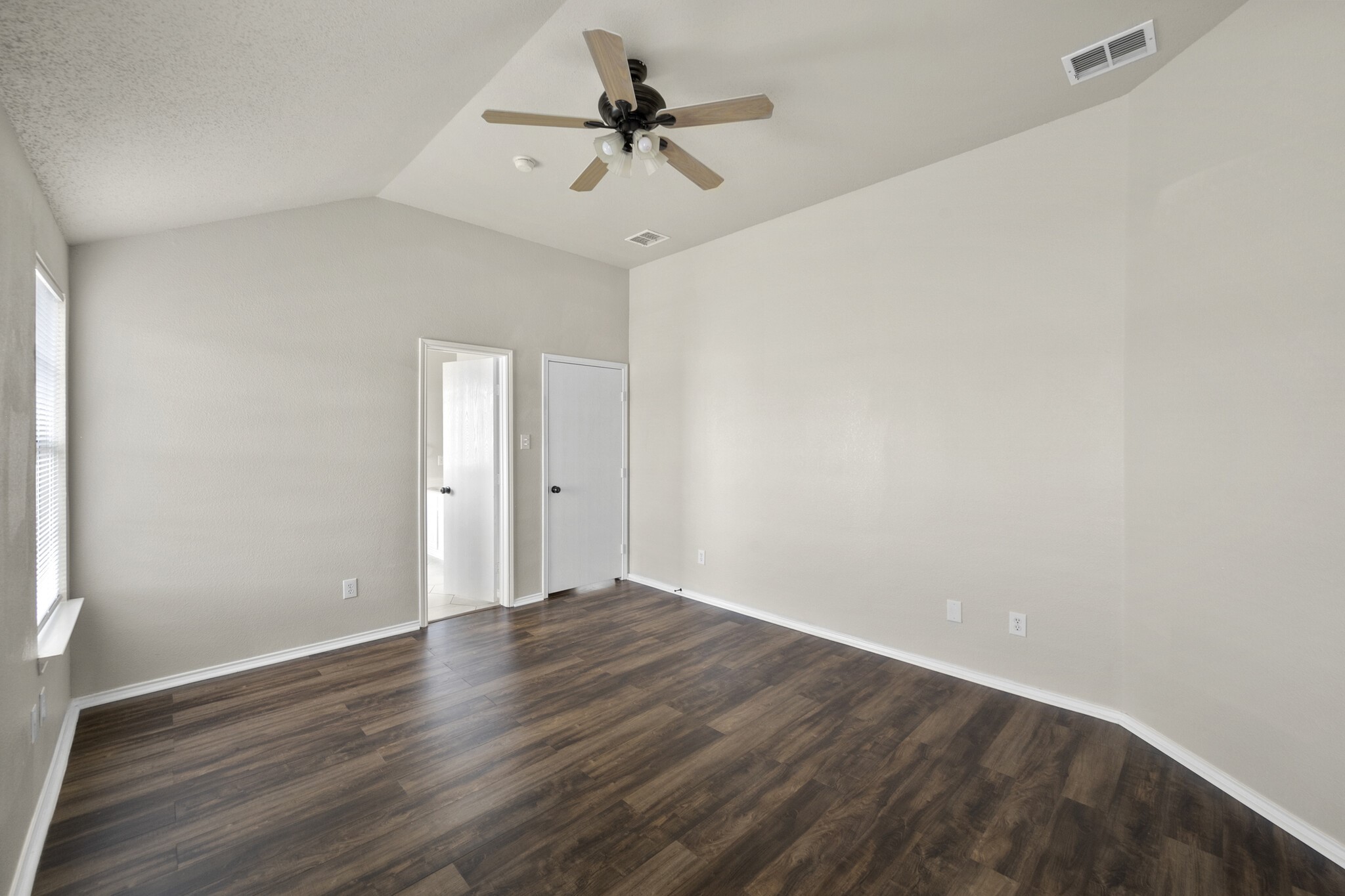 812 Sierra Circle, Burleson, TX, 76028