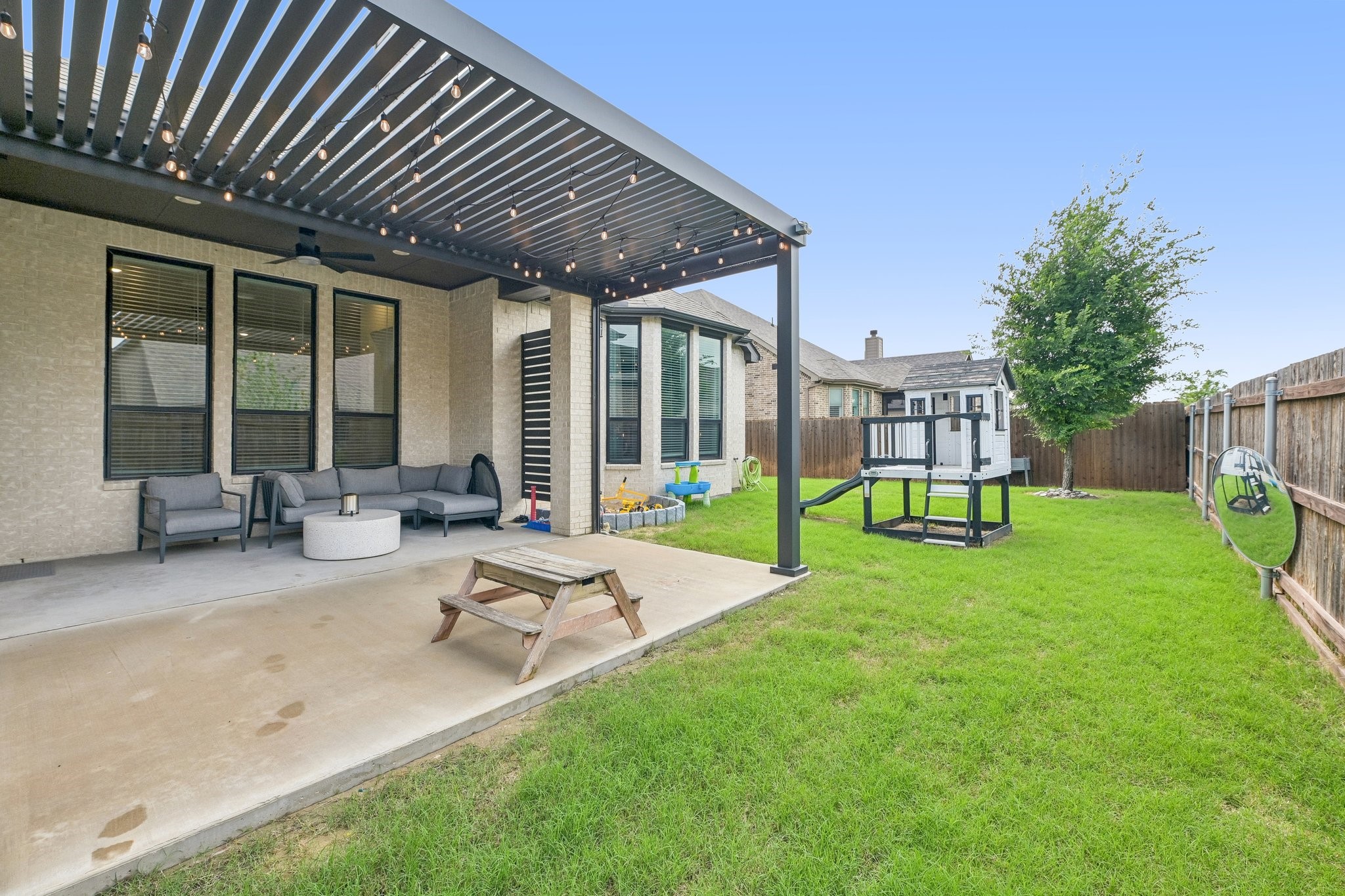 449 Country Meadows Boulevard, Waxahachie, TX, 75165
