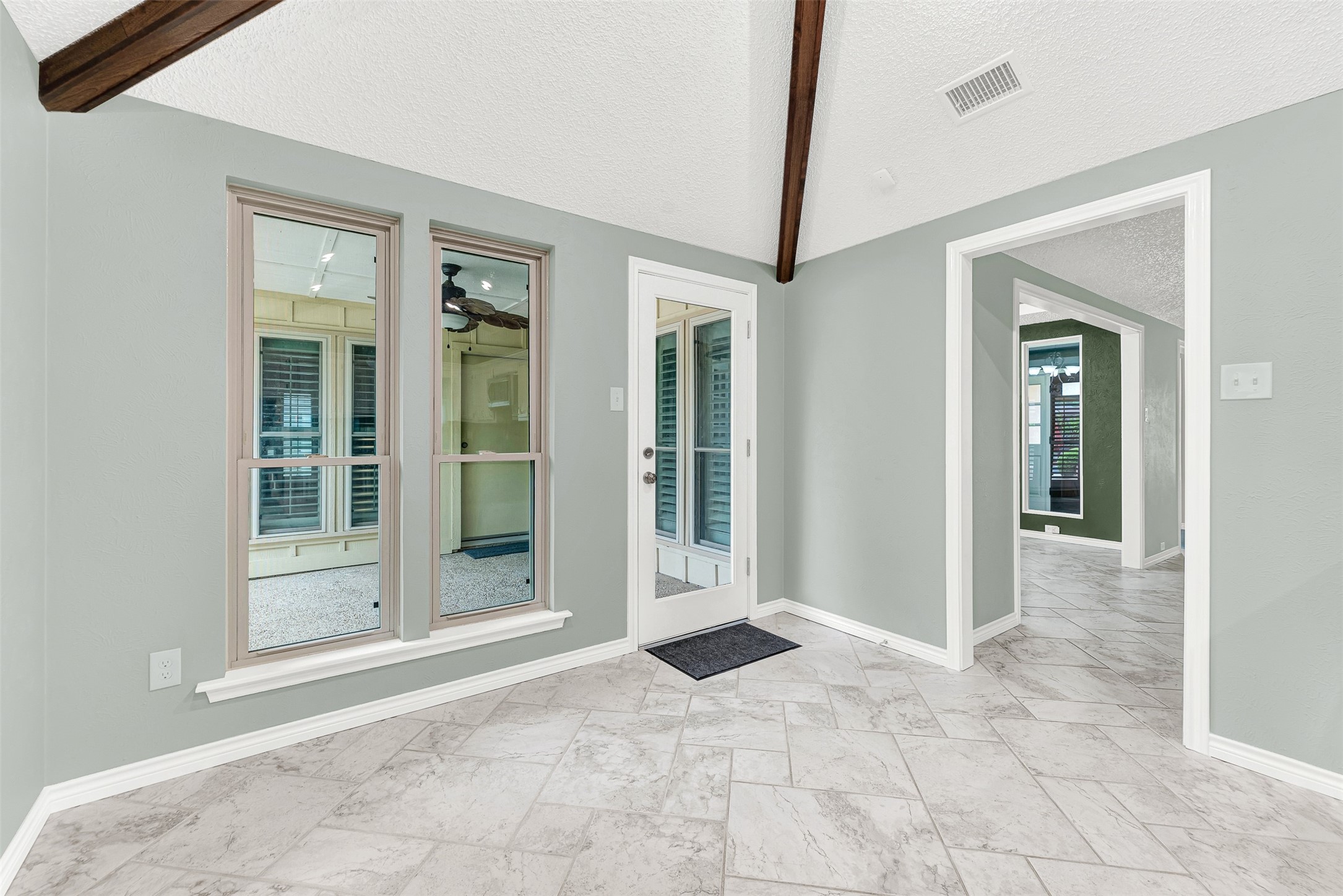 Property photo 03 of MLS #21248069 | MLS #21248069