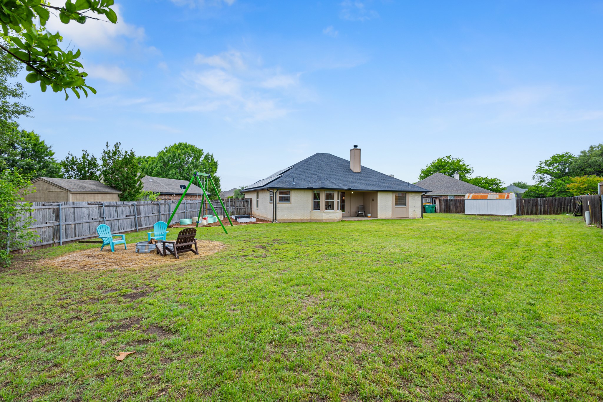 101 Saint James Court, Rhome, TX, 76078