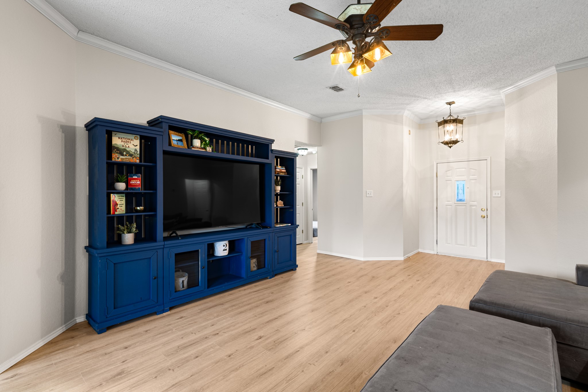 101 Saint James Court, Rhome, TX, 76078