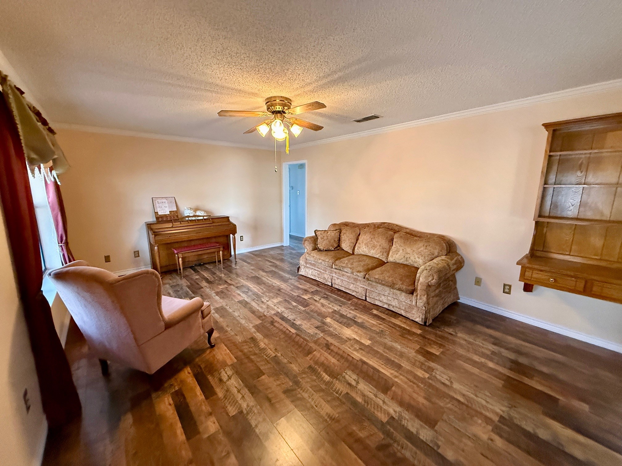 300 Denton Court, Collinsville, TX, 76233