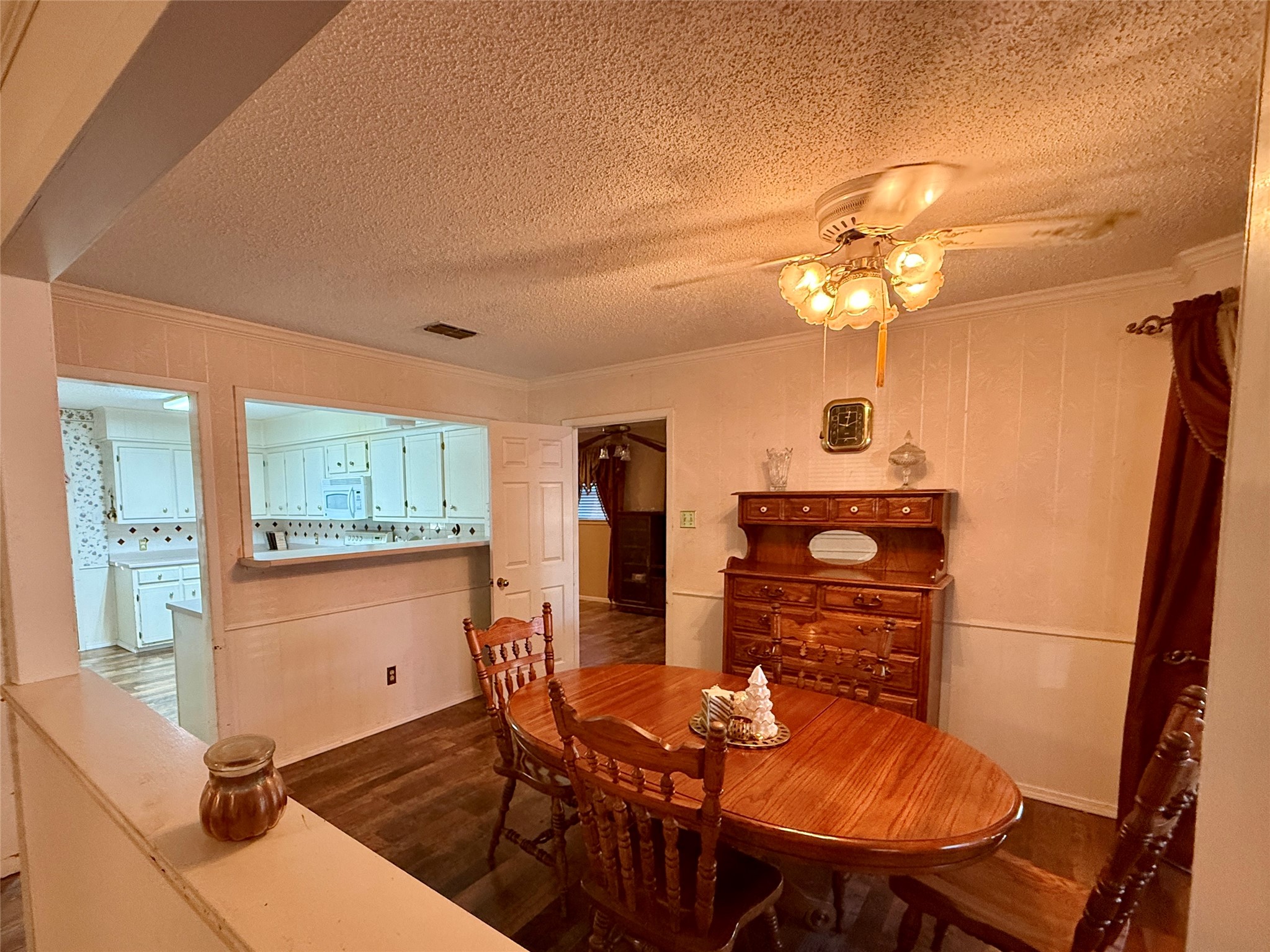 300 Denton Court, Collinsville, TX, 76233