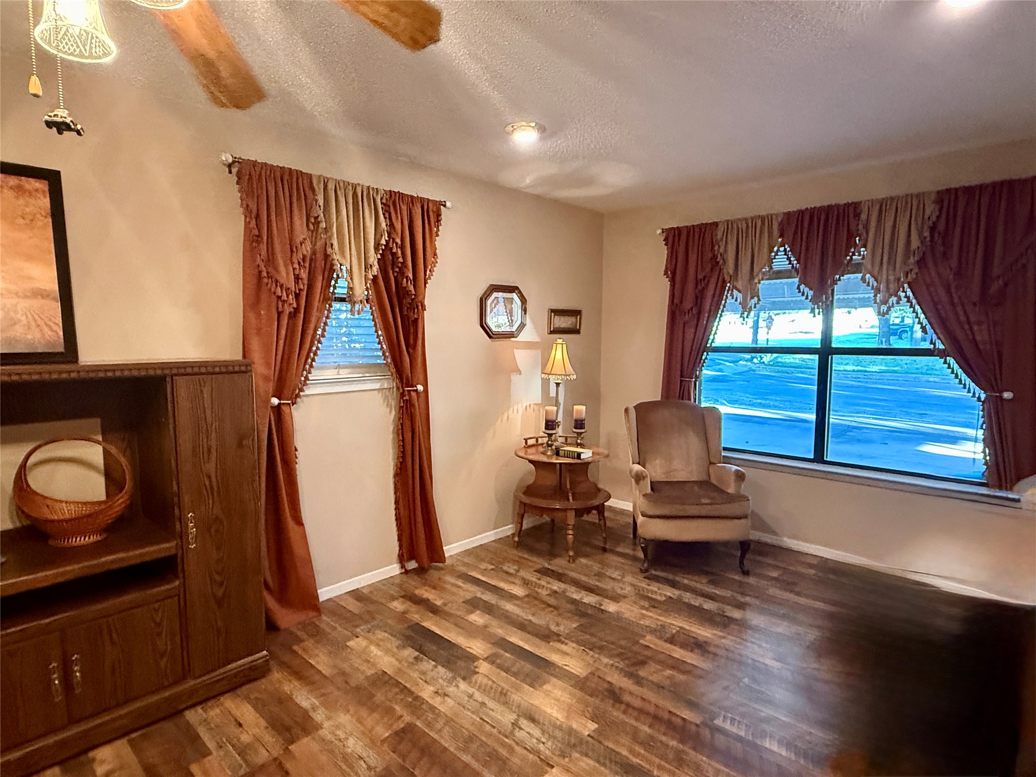 300 Denton Court, Collinsville, TX, 76233
