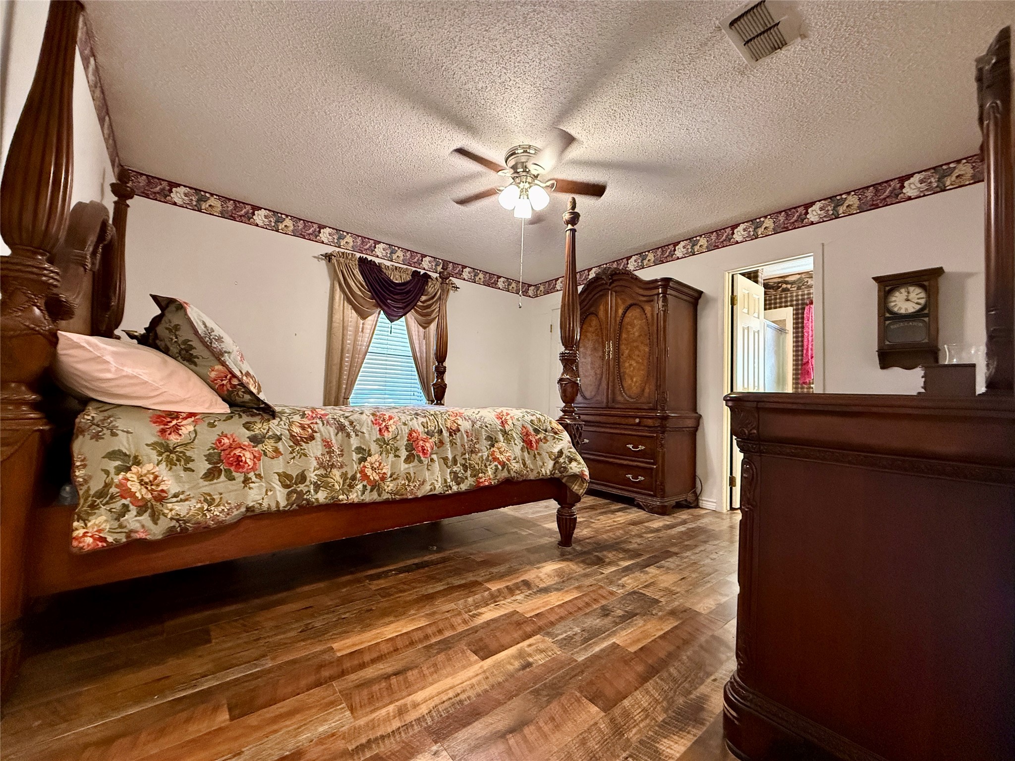 300 Denton Court, Collinsville, TX, 76233
