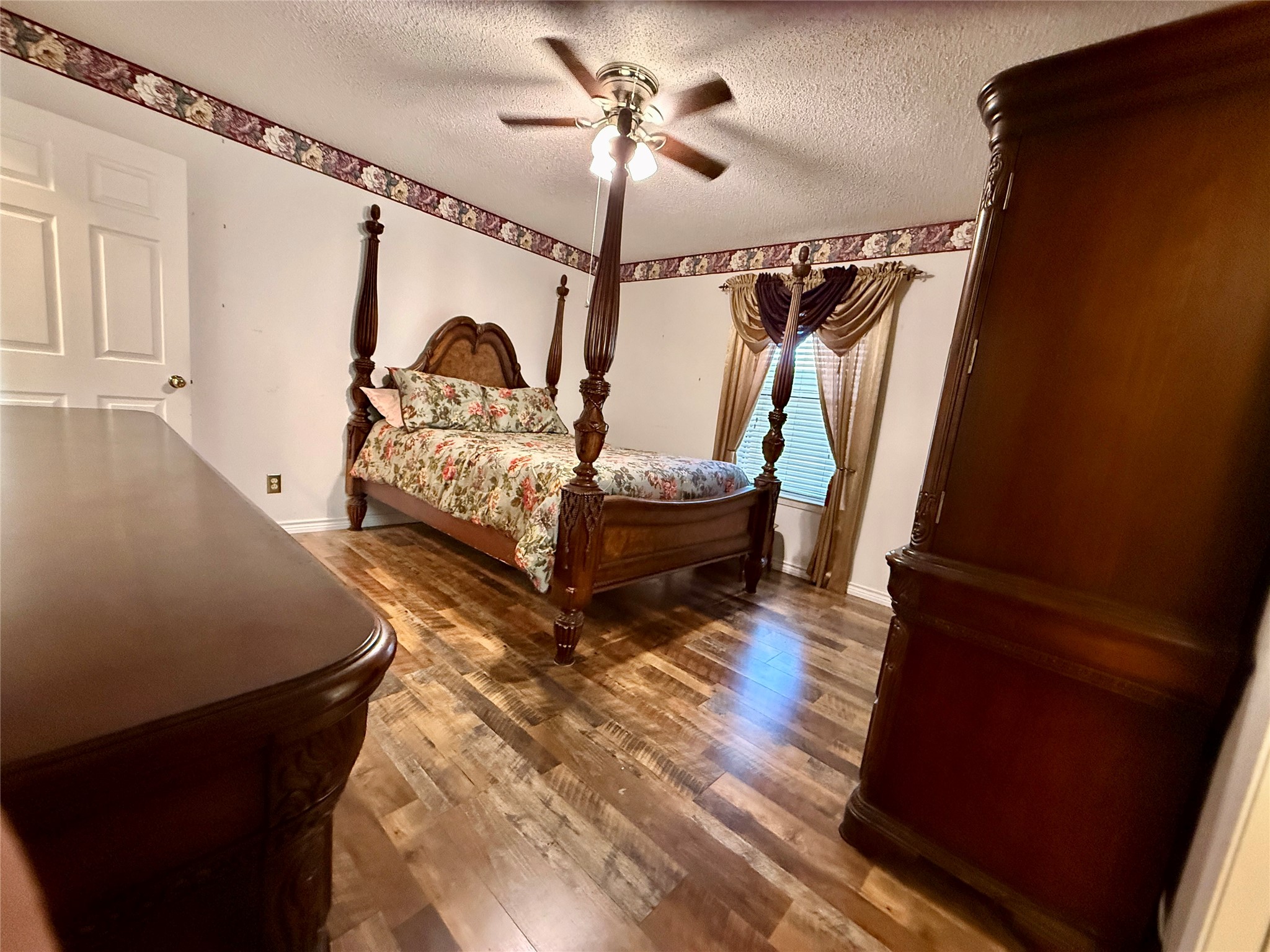 300 Denton Court, Collinsville, TX, 76233