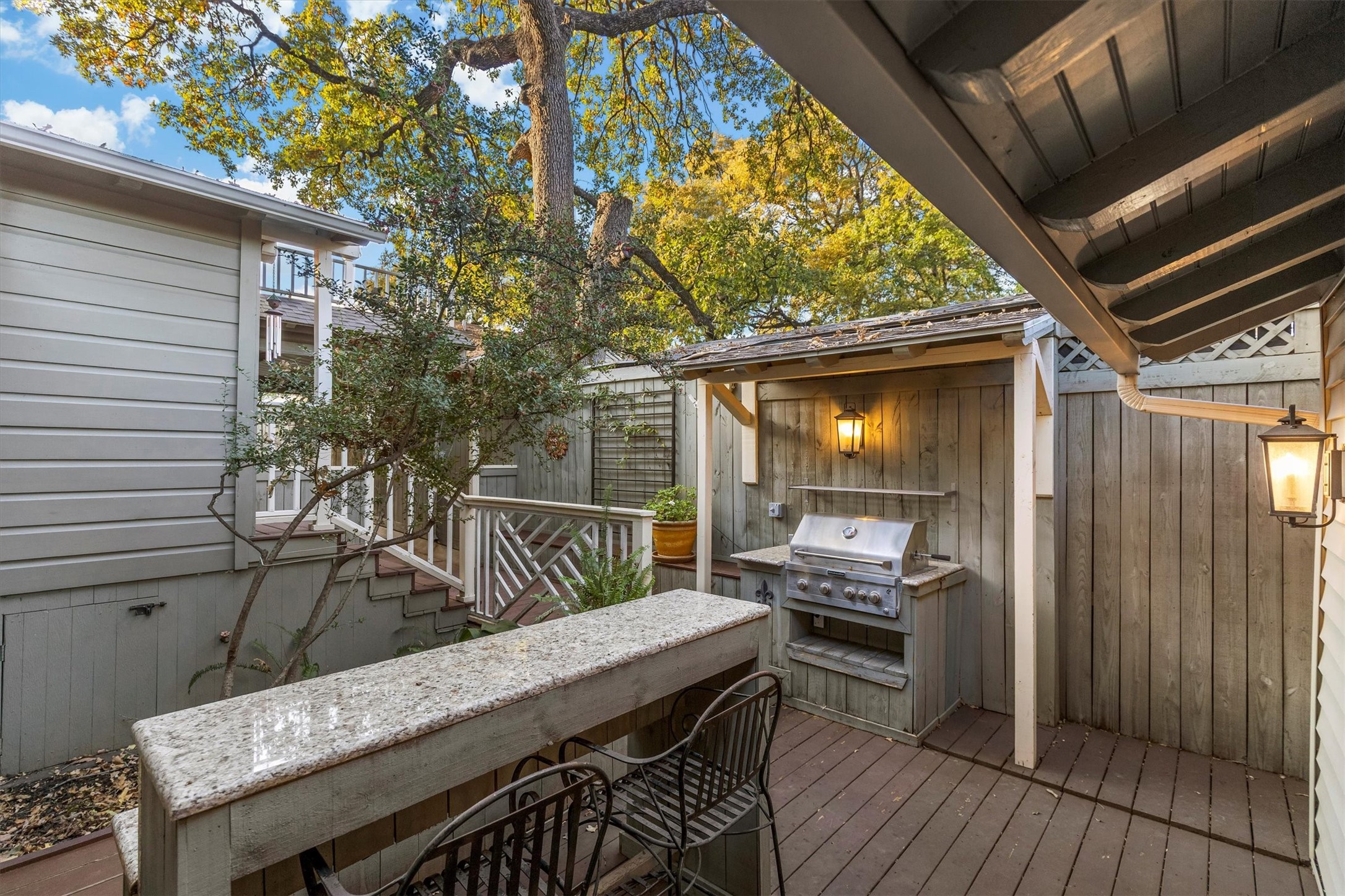 1432 Sylvan Avenue, Dallas, TX, 75208