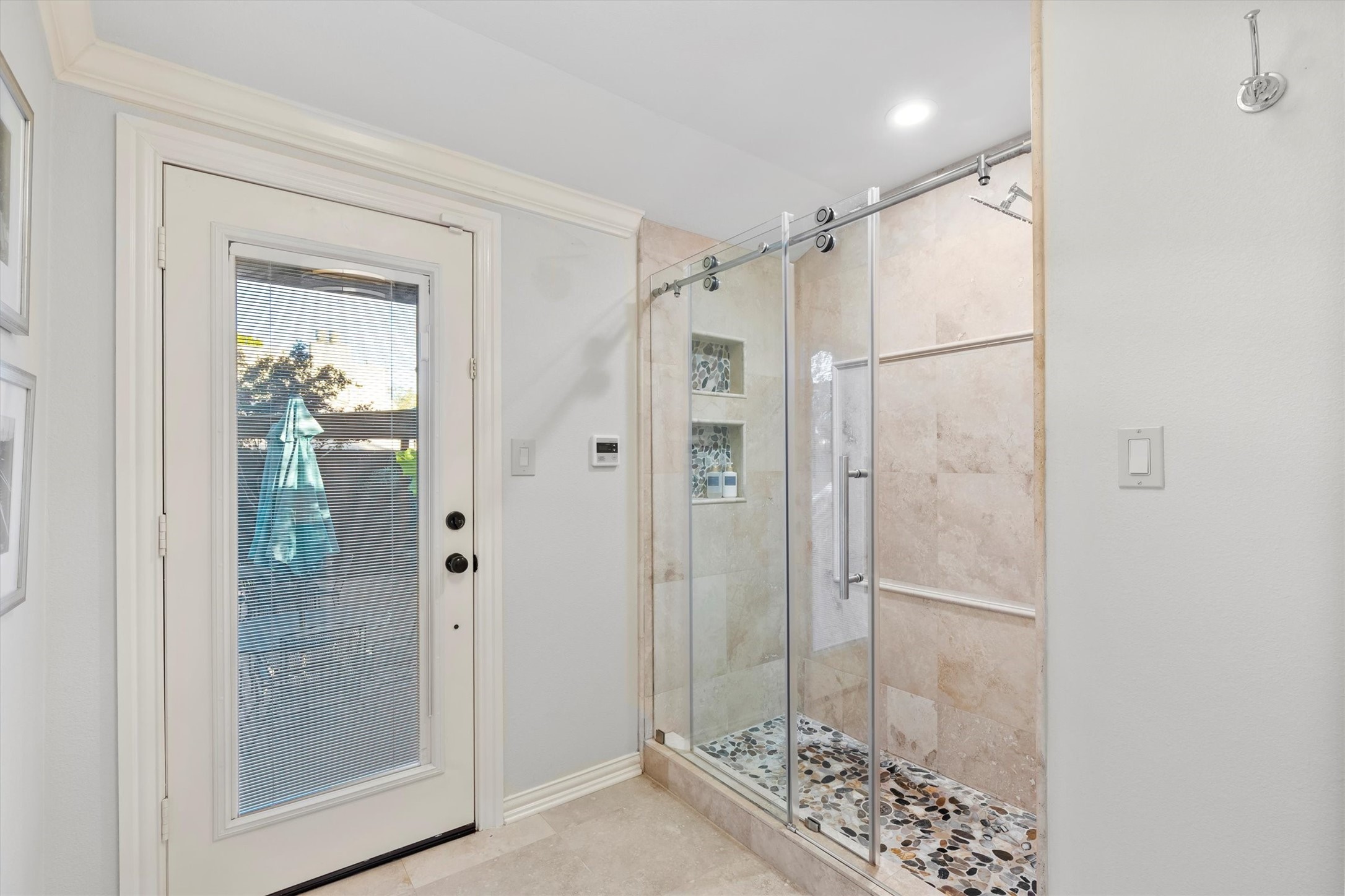 1432 Sylvan Avenue, Dallas, TX, 75208