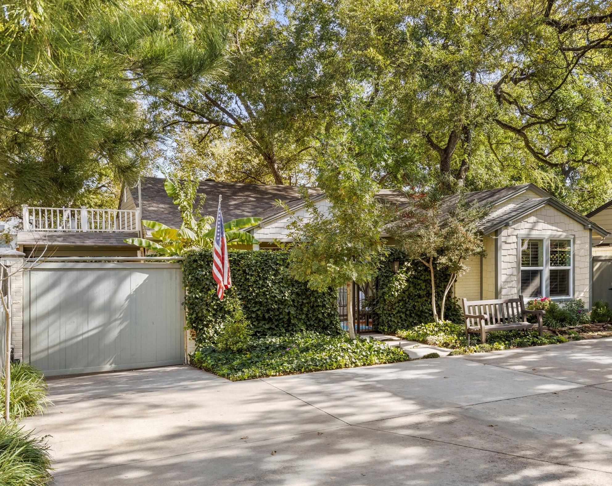 1432 Sylvan Avenue, Dallas, TX, 75208