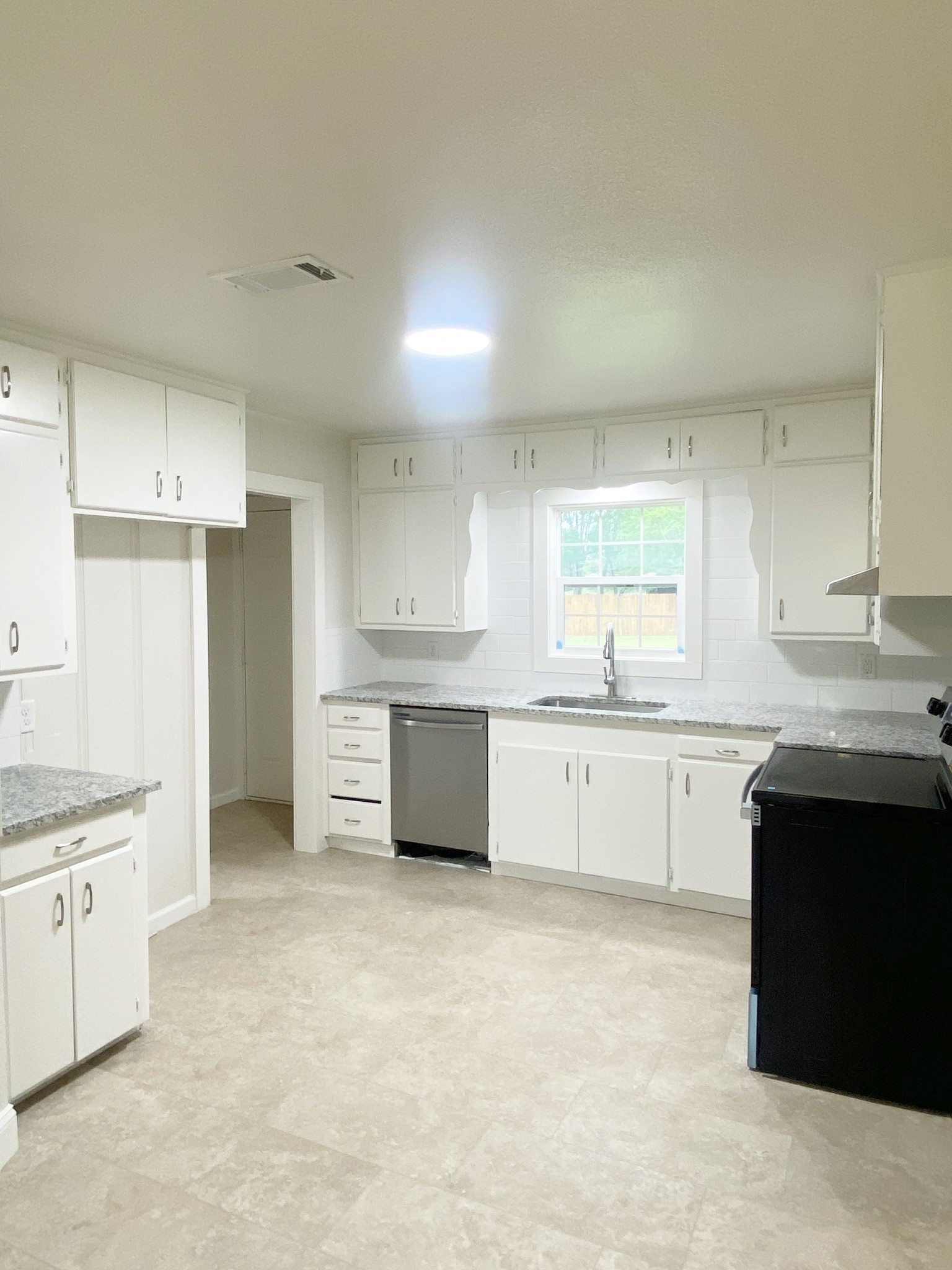 101 County Road 1475, Mt Pleasant, TX, 75455