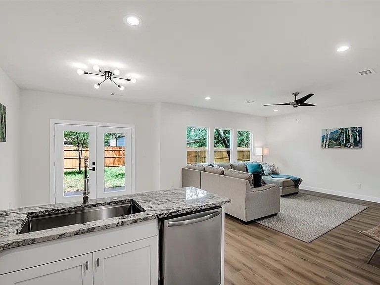 5204 Slate Street, Fort Worth, TX, 76114