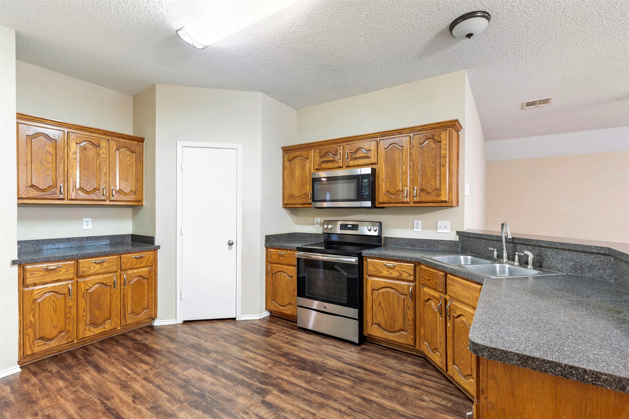 2848 Goldfinch Drive, Mesquite, TX, 75181