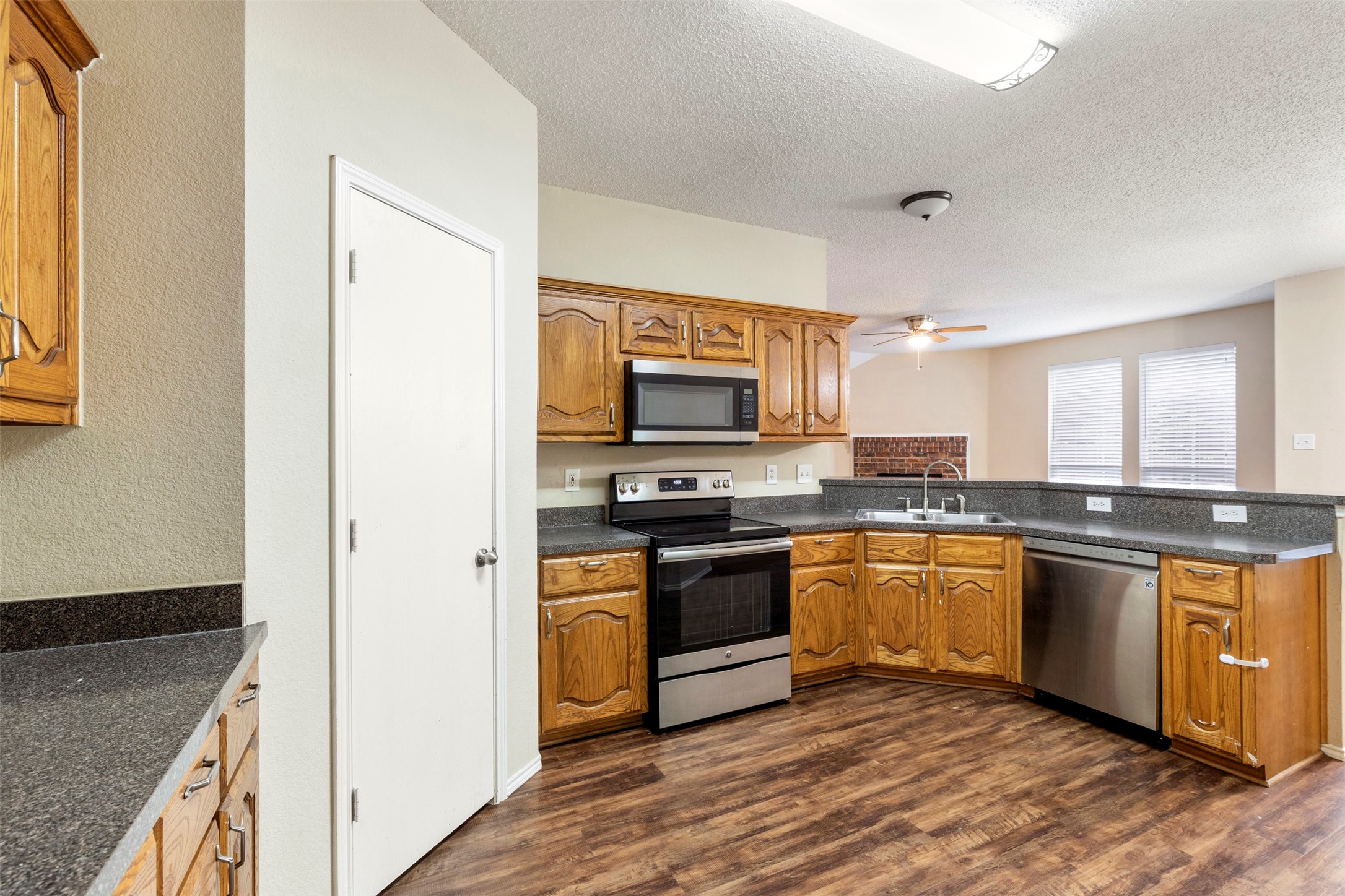 2848 Goldfinch Drive, Mesquite, TX, 75181