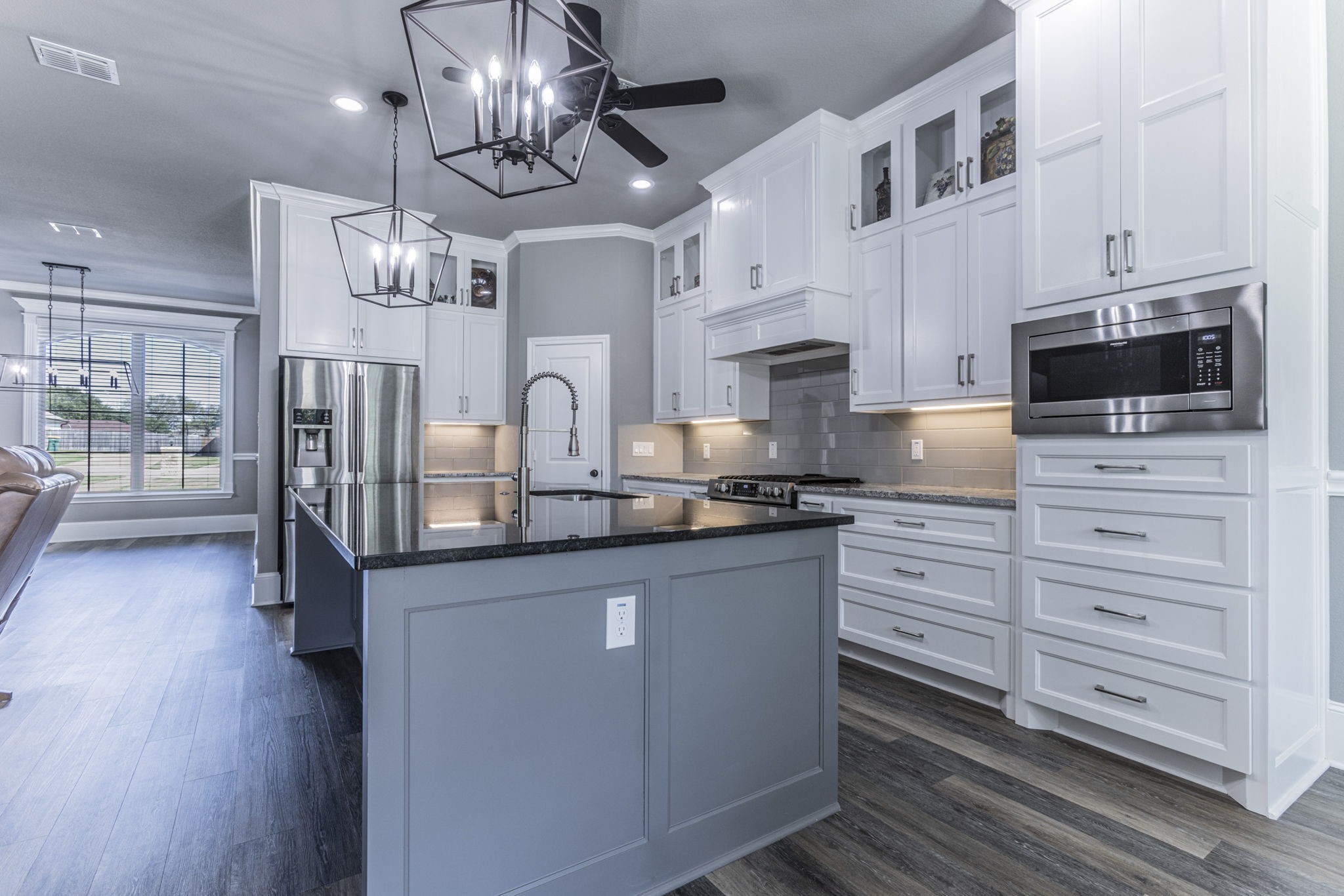 233 Fox Run Lane, Robinson, TX, 76706