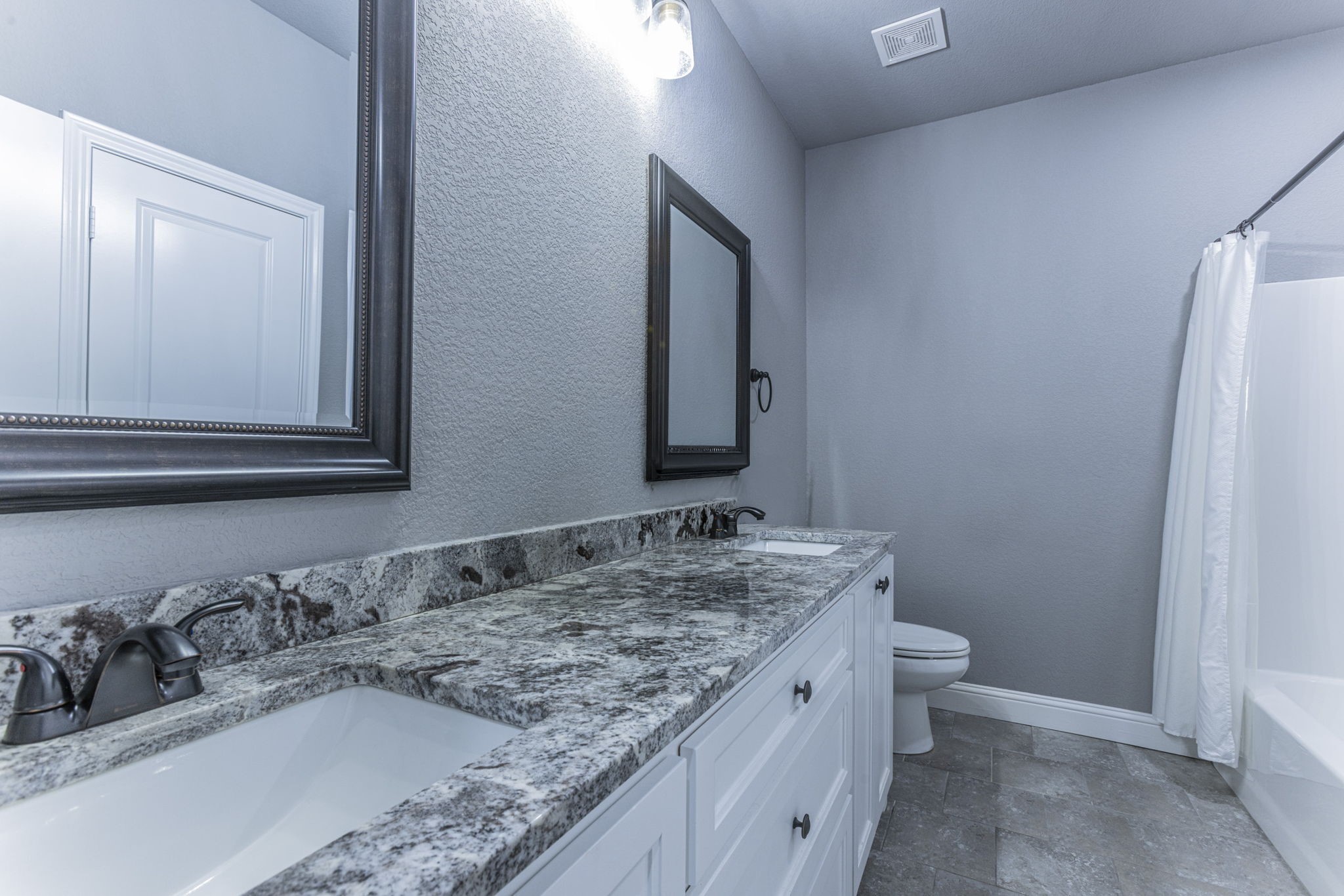 233 Fox Run Lane, Robinson, TX, 76706