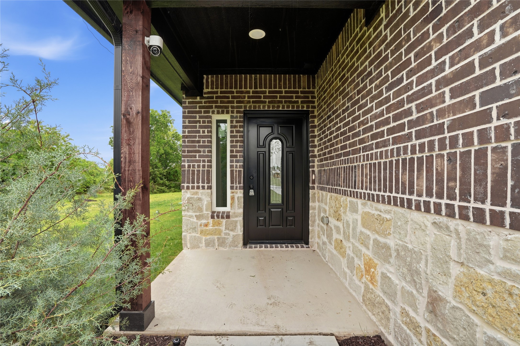 420 E Ball Street, Tom Bean, TX, 75491