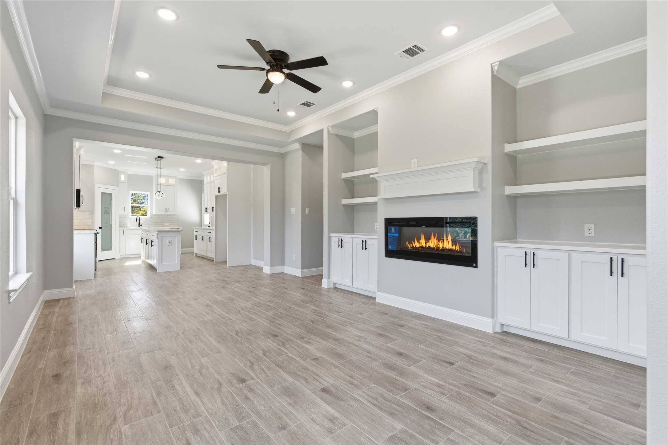 420 E Ball Street, Tom Bean, TX, 75491