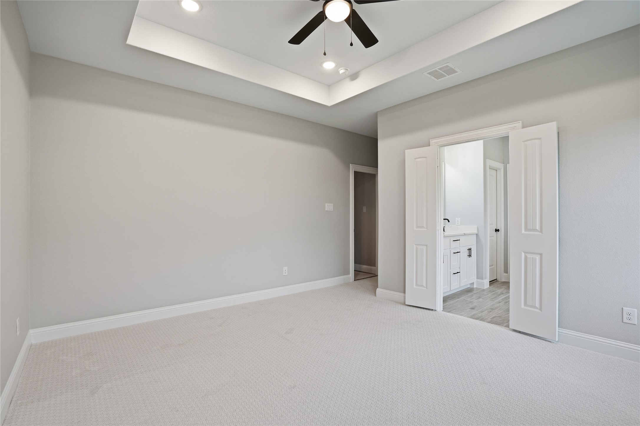 420 E Ball Street, Tom Bean, TX, 75491