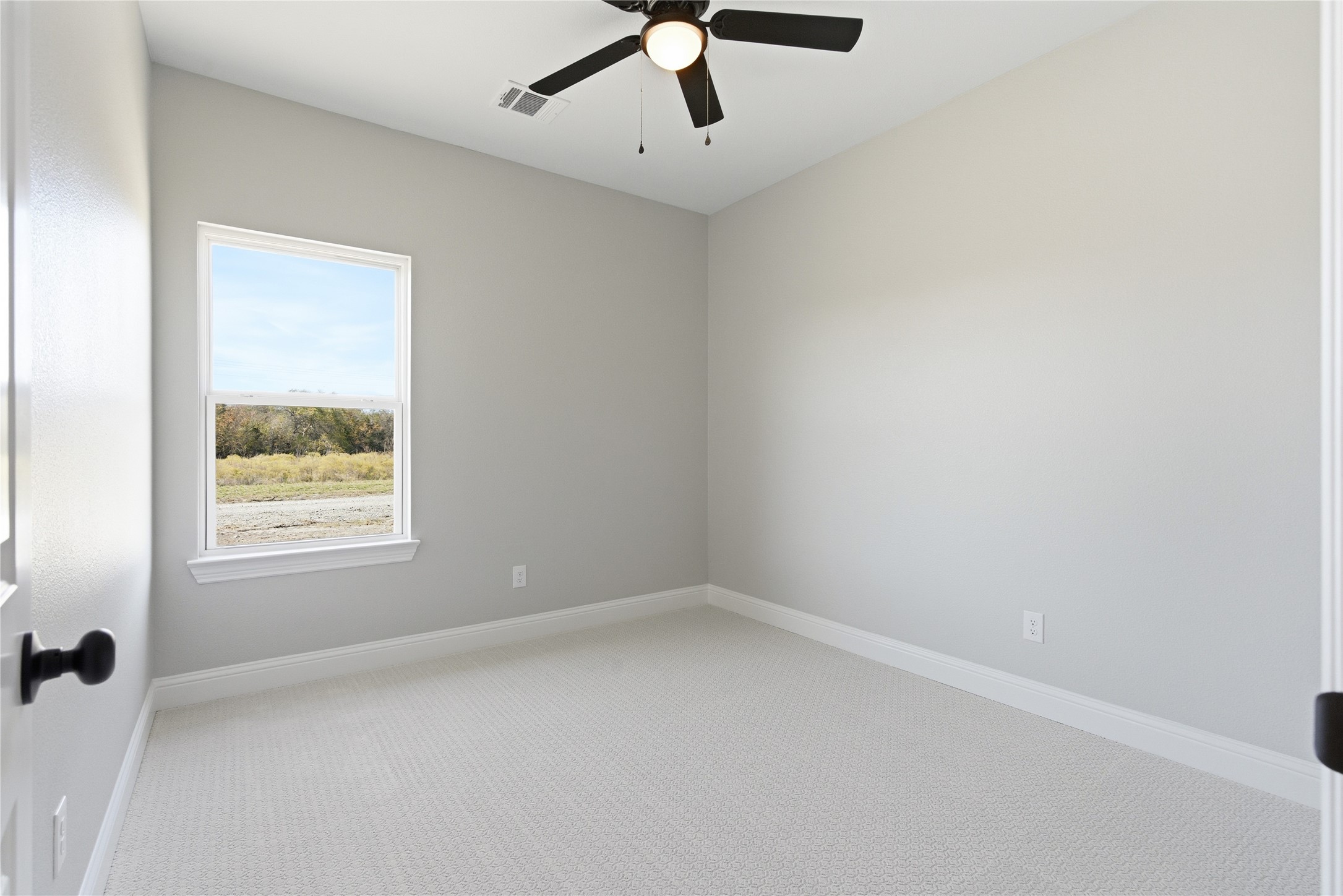 420 E Ball Street, Tom Bean, TX, 75491