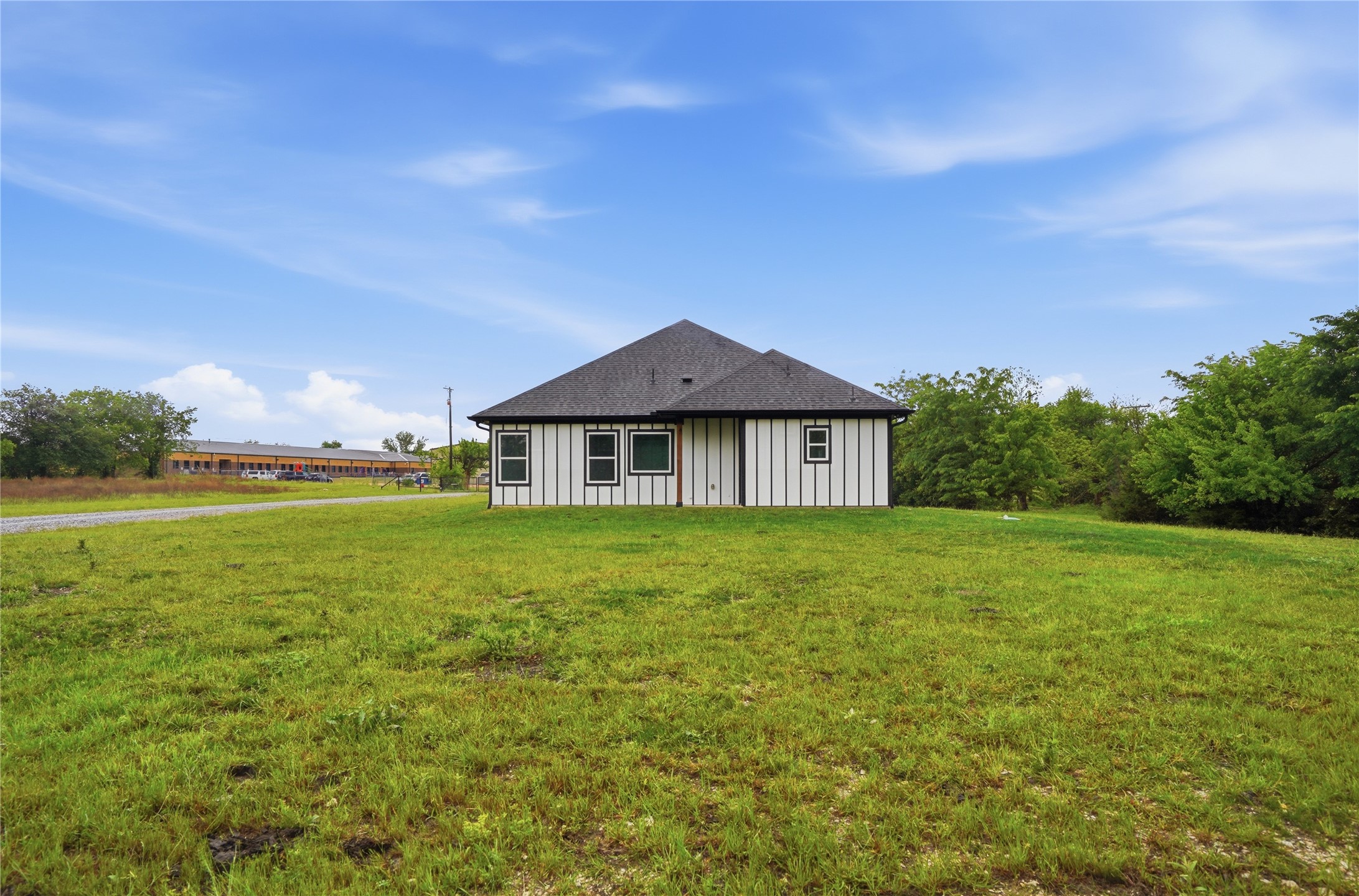 420 E Ball Street, Tom Bean, TX, 75491