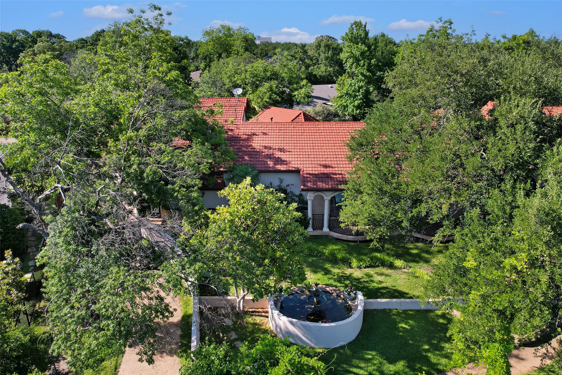 6181 Preston Creek Court, Dallas, TX, 75240