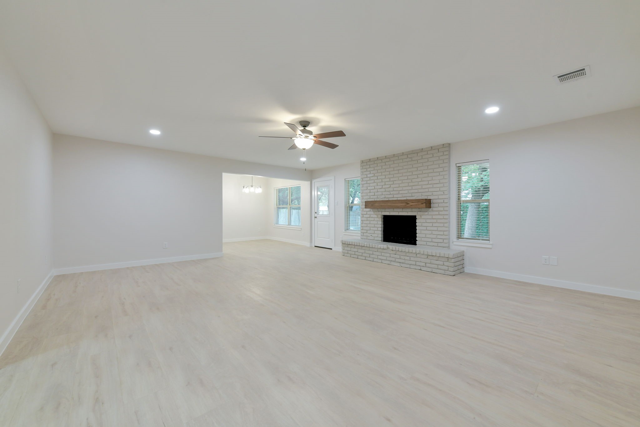 2717 Meadow Green, Bedford, TX, 76021