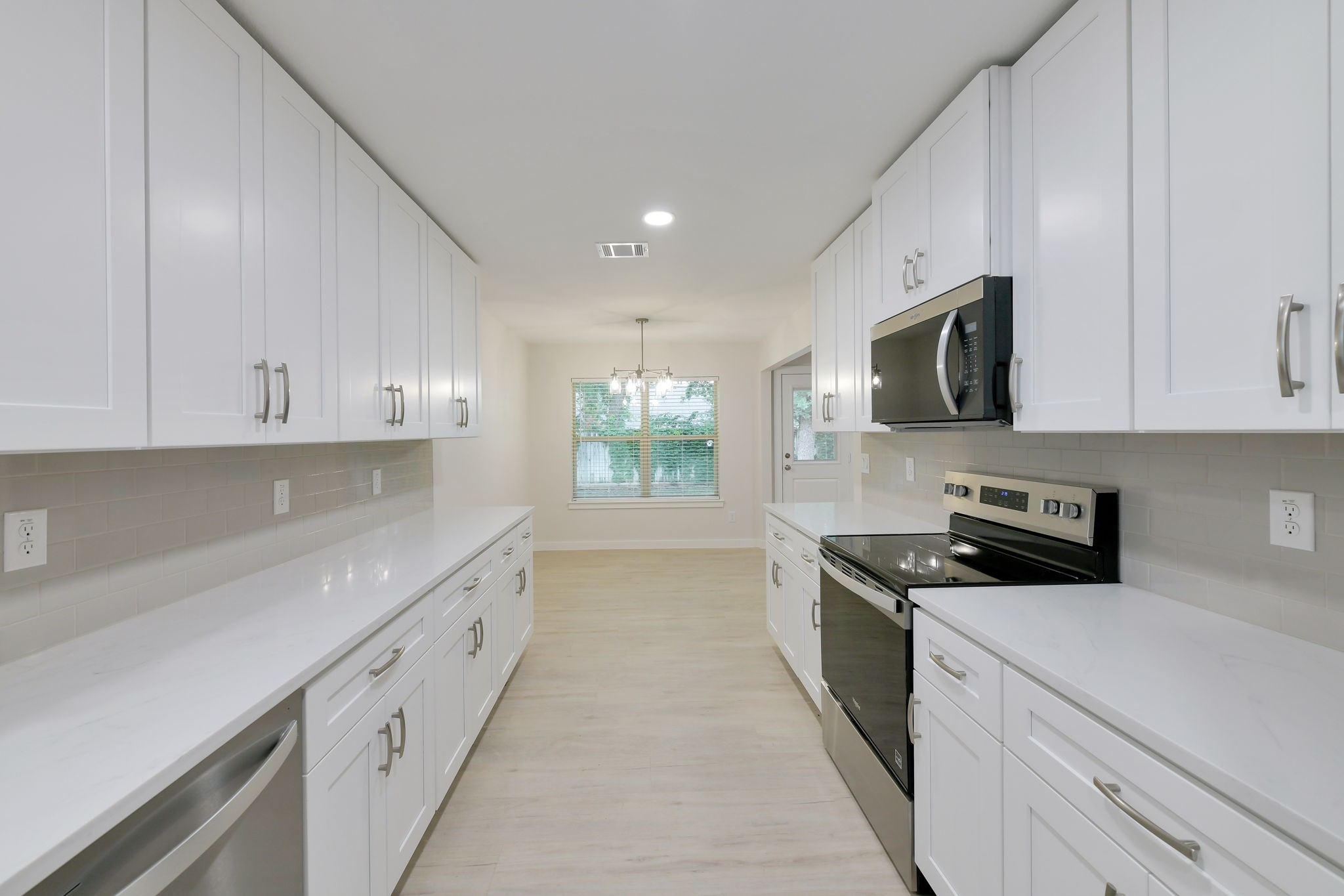 2717 Meadow Green, Bedford, TX, 76021