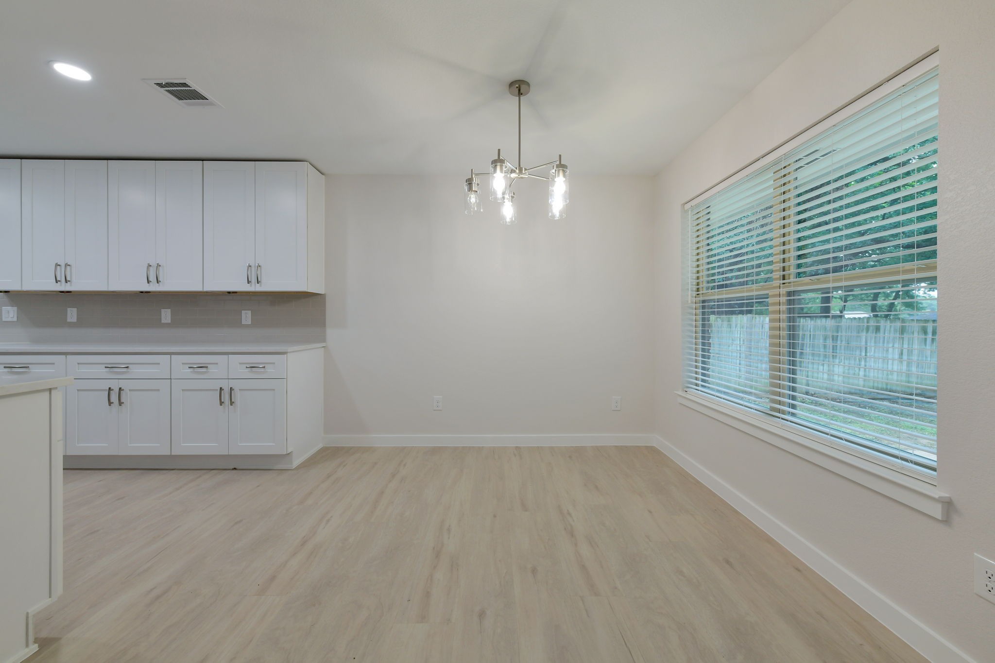 2717 Meadow Green, Bedford, TX, 76021