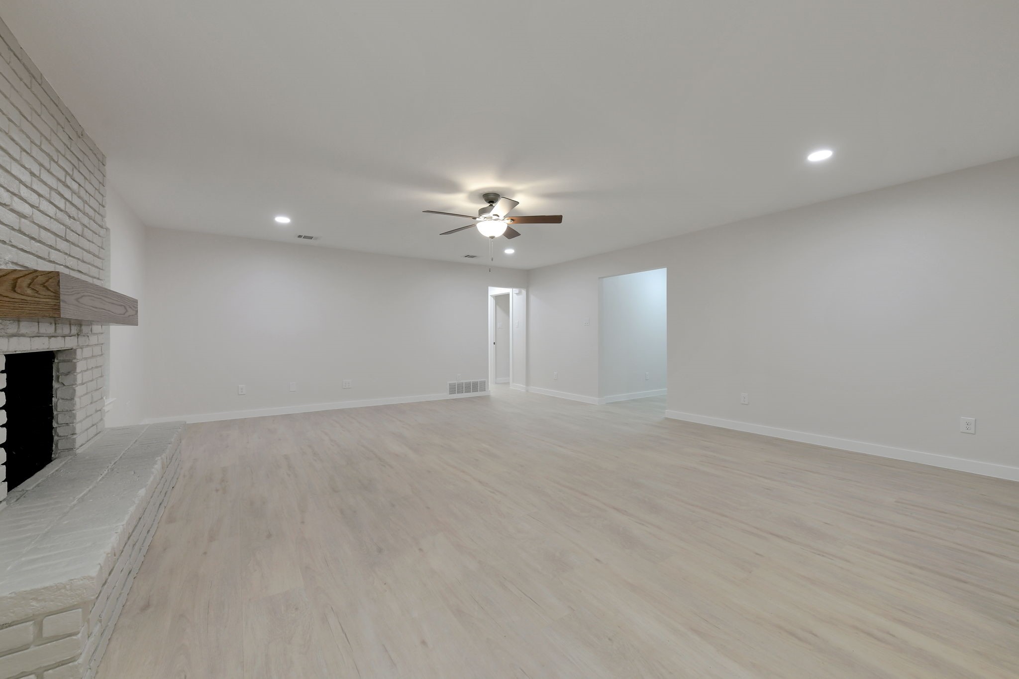 2717 Meadow Green, Bedford, TX, 76021