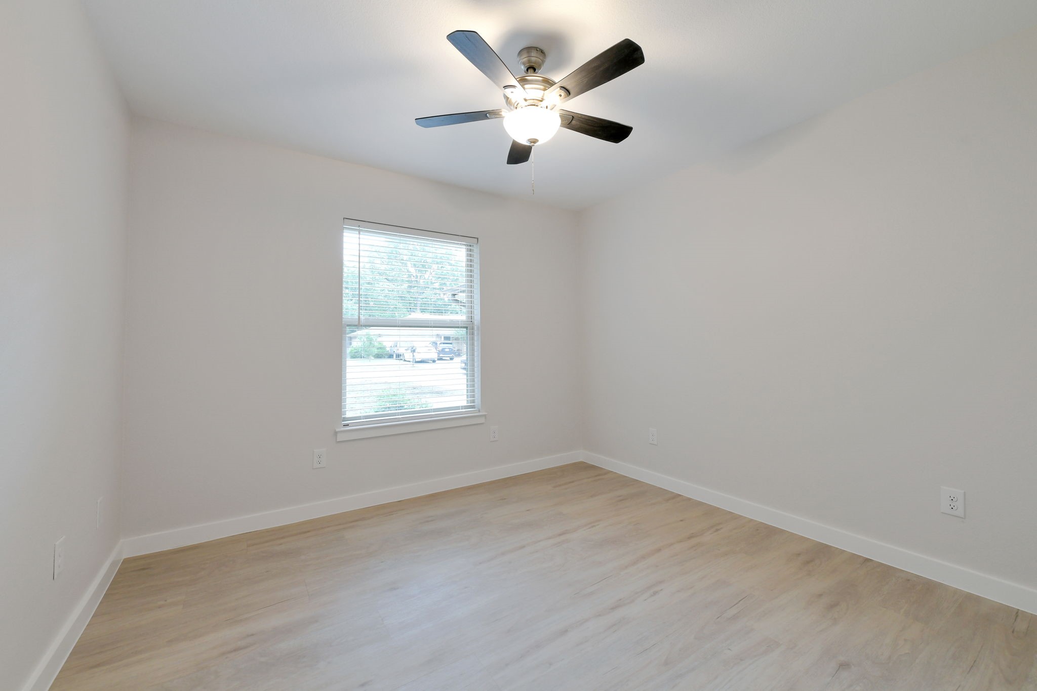 2717 Meadow Green, Bedford, TX, 76021