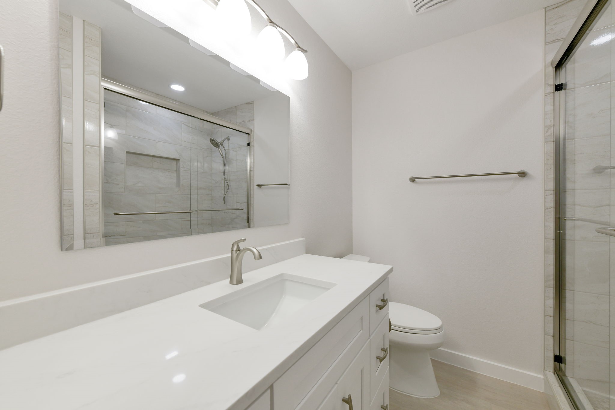 2717 Meadow Green, Bedford, TX, 76021