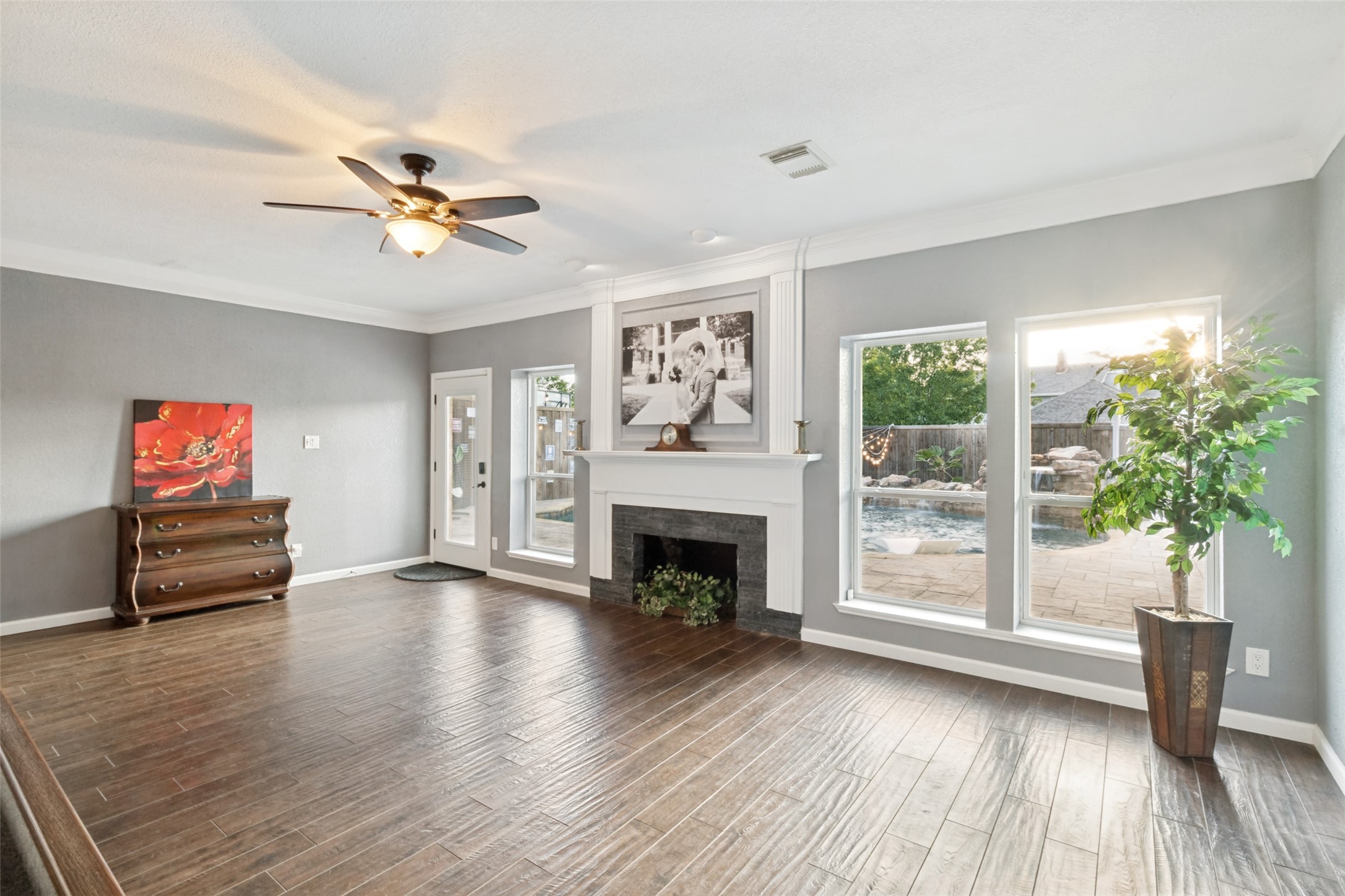 4009 Crestwood Drive, Carrollton, TX, 75007