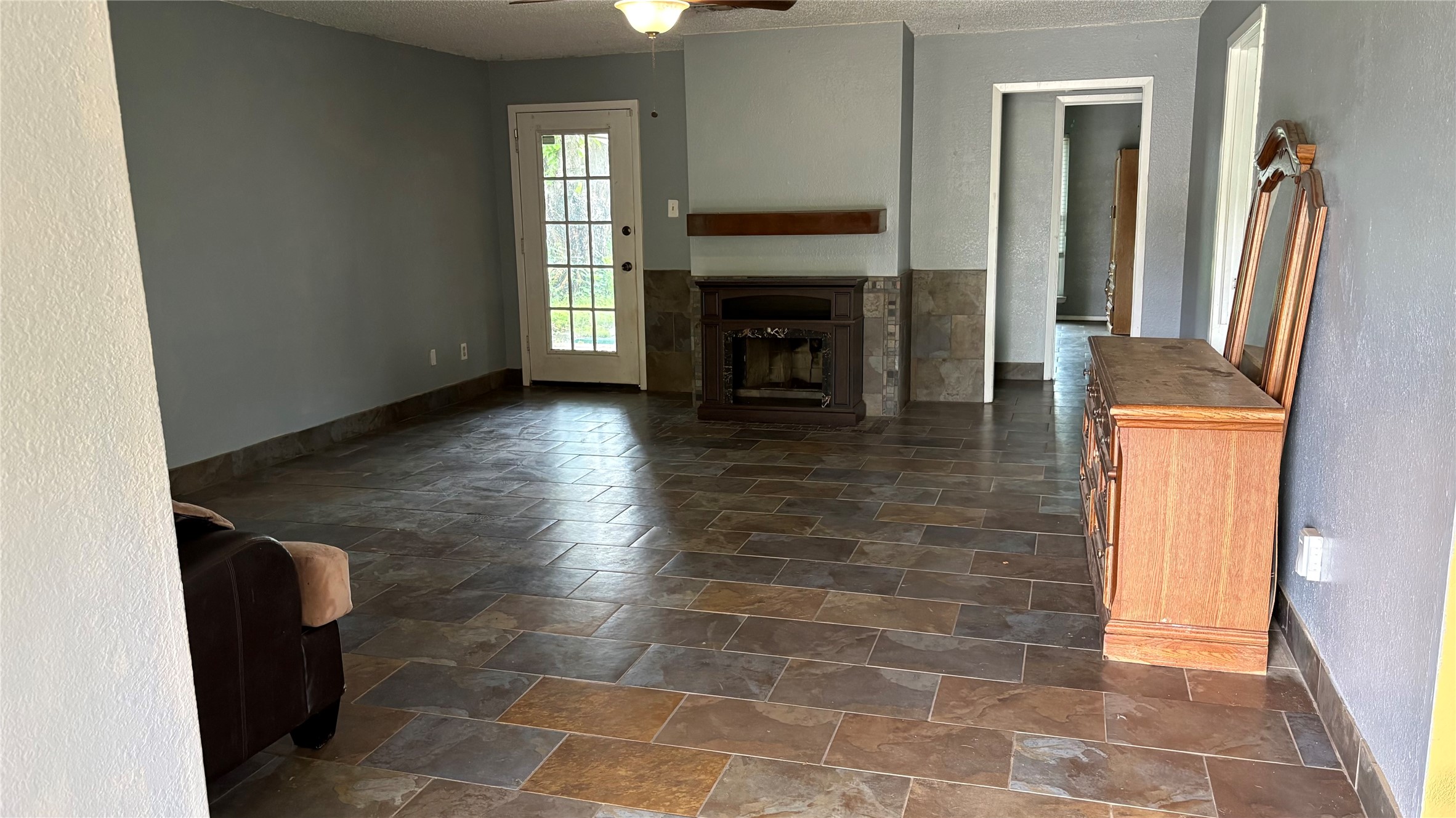 400 Indian Crest Drive, Saginaw, TX, 76179