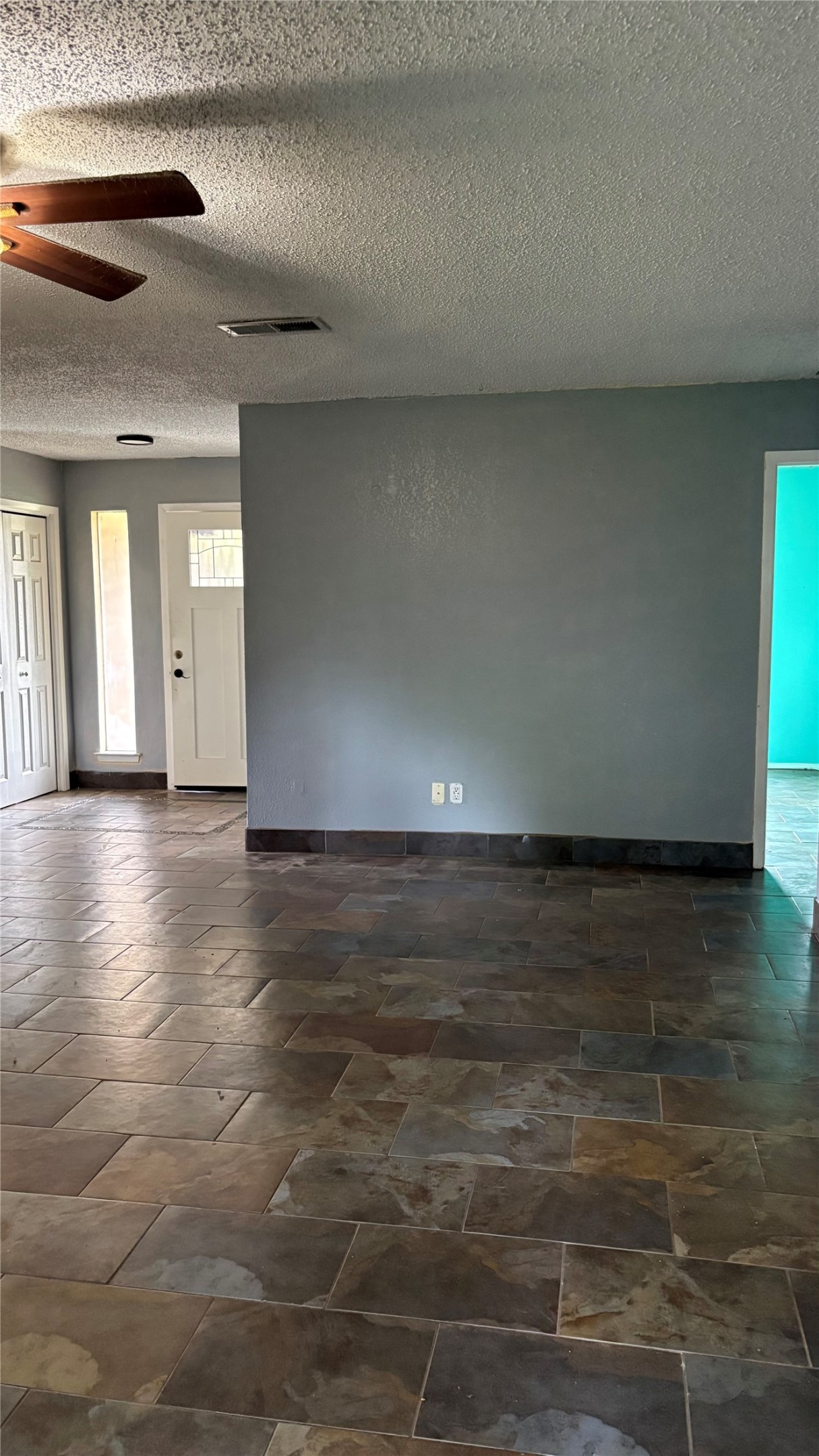 400 Indian Crest Drive, Saginaw, TX, 76179