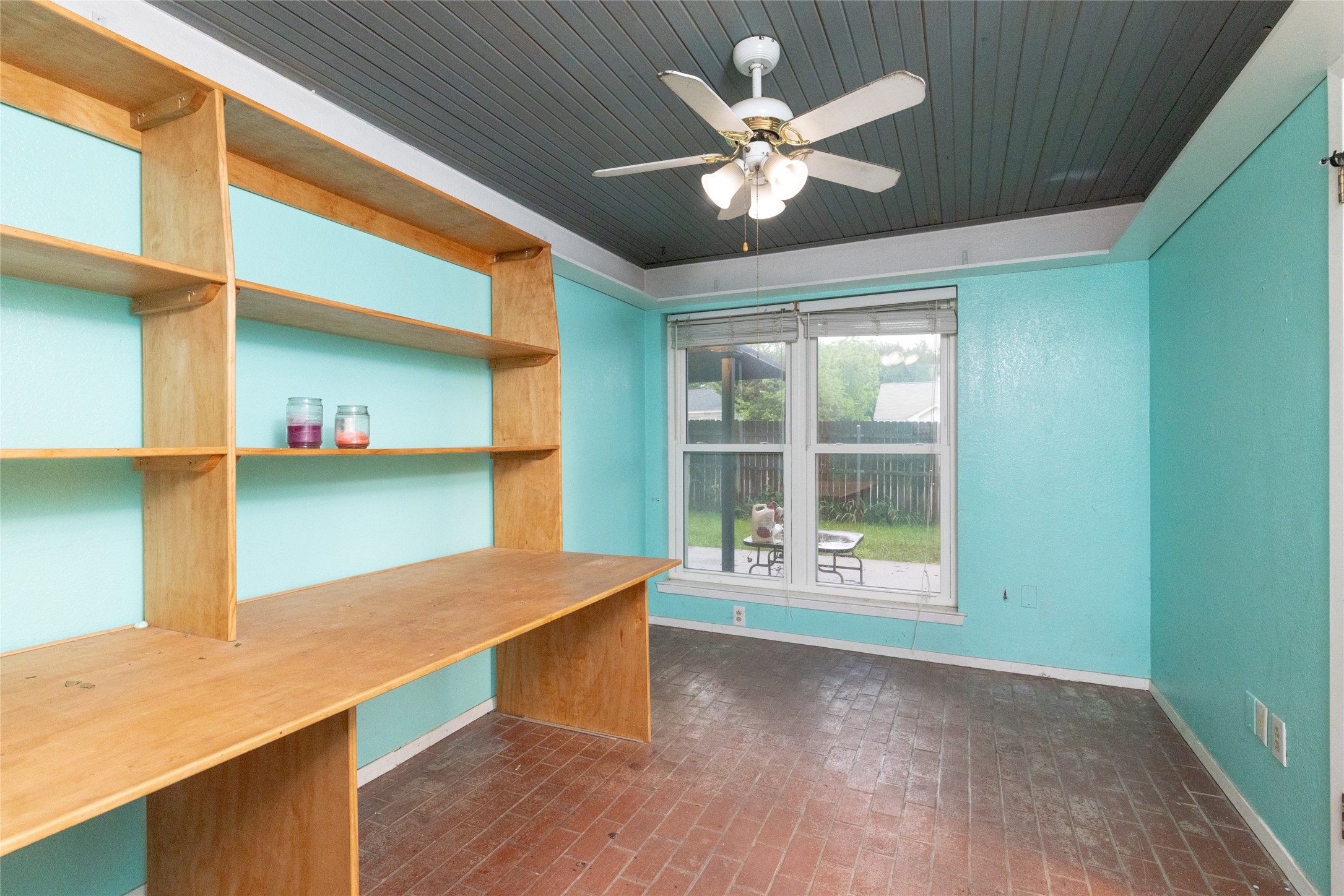 400 Indian Crest Drive, Saginaw, TX, 76179
