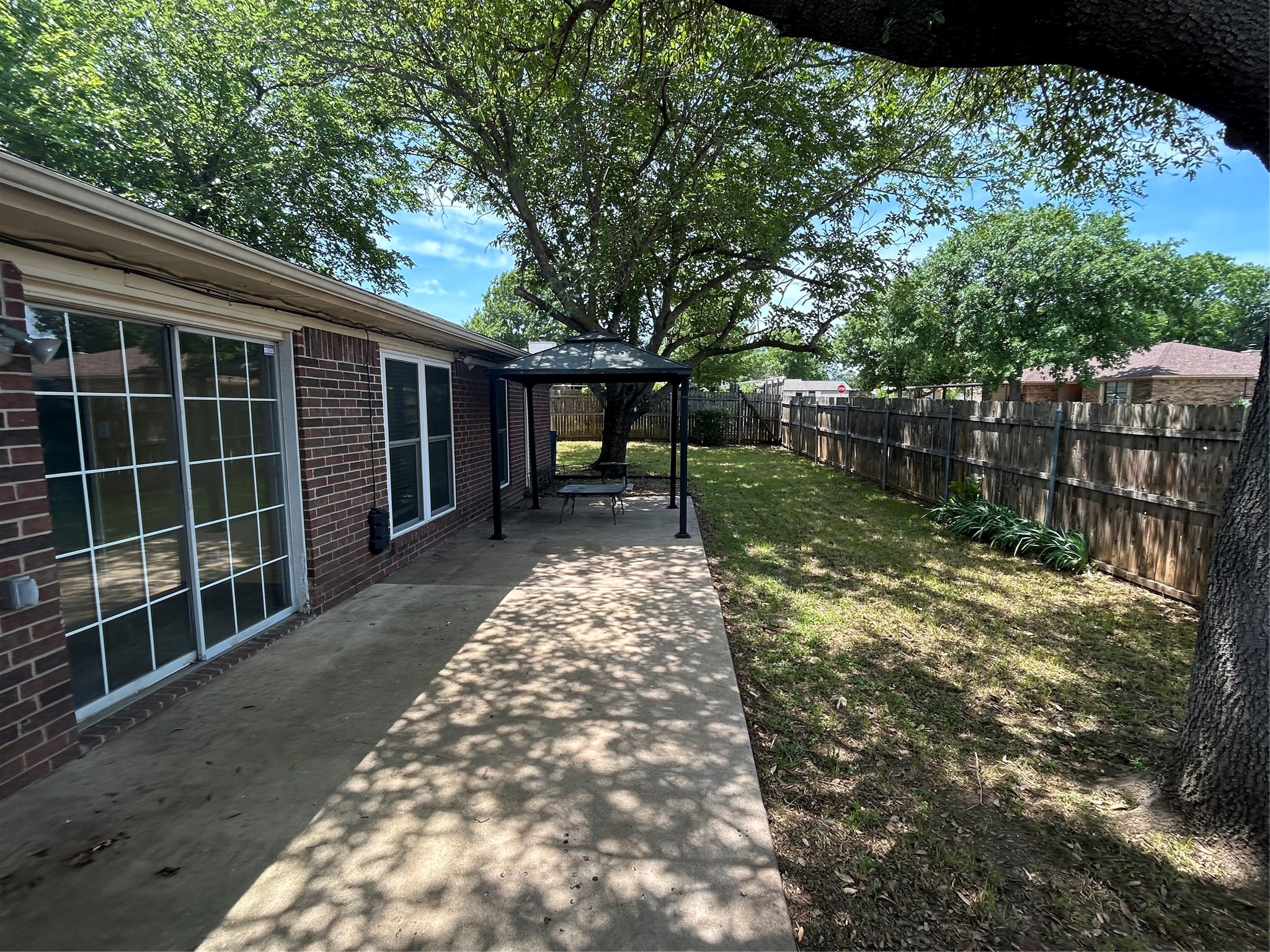 400 Indian Crest Drive, Saginaw, TX, 76179