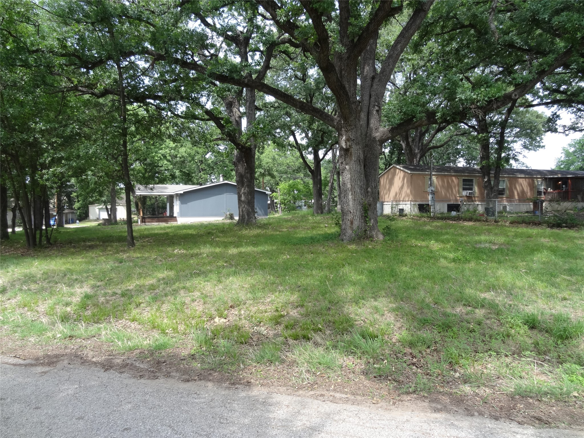 106 Lakewood Drive, Mabank, TX, 75156