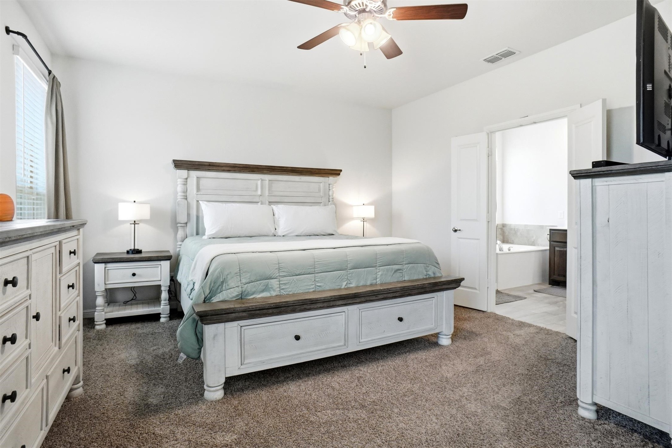 1004 Kimbrough Road, Azle, TX, 76020
