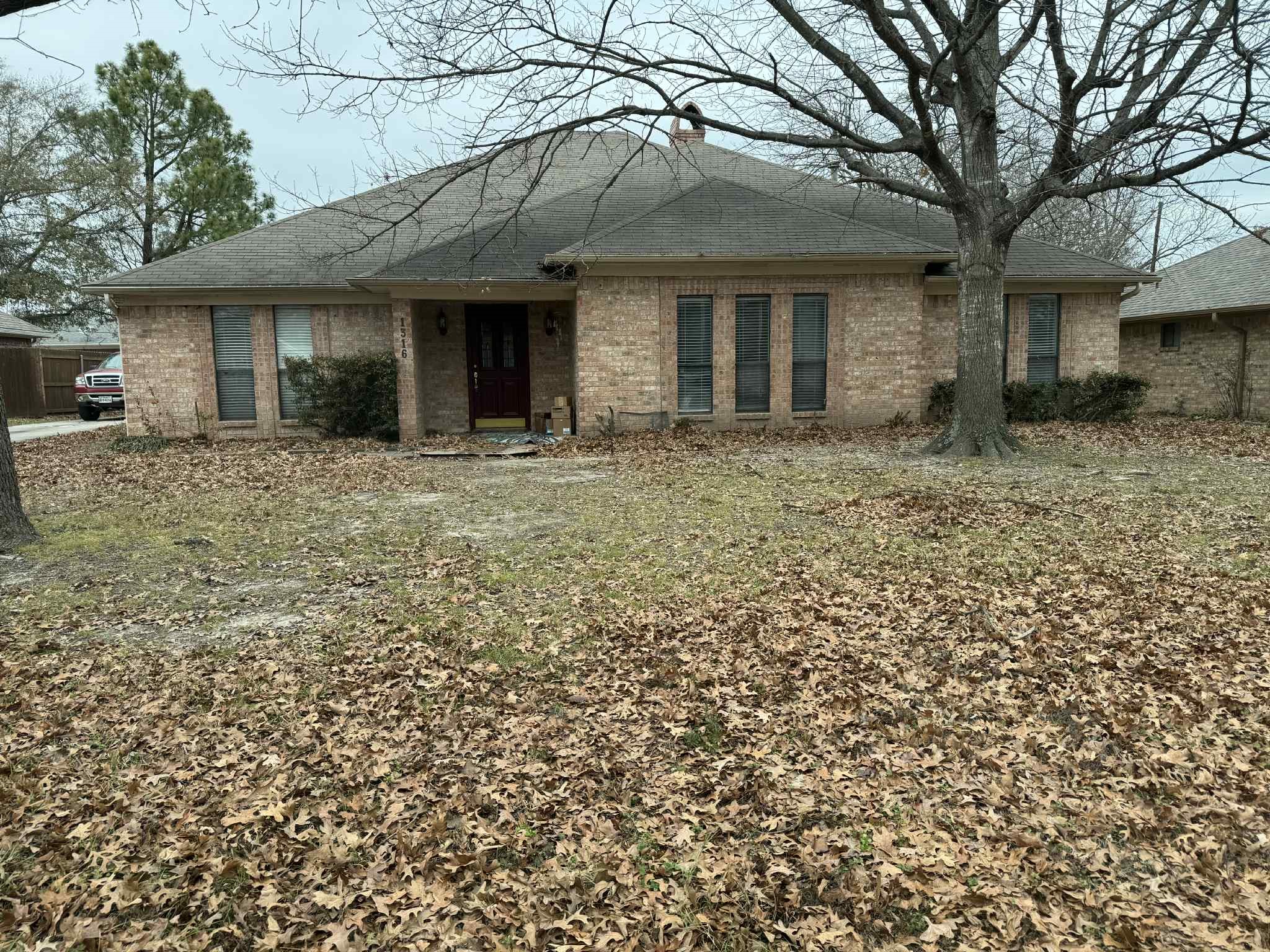 Property photo 01 of 1316 Edna Street, Commerce, TX 75428 | MLS #21249655