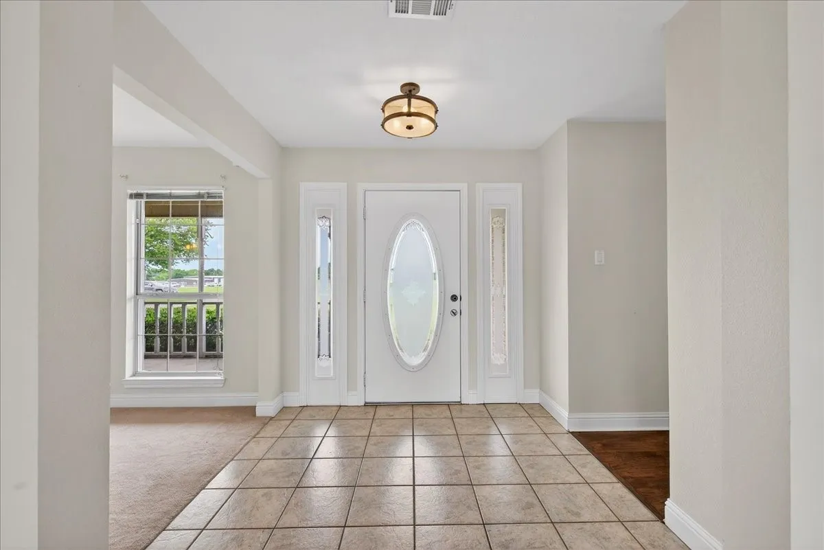 626 E Eubank Street, Mabank, TX, 75147