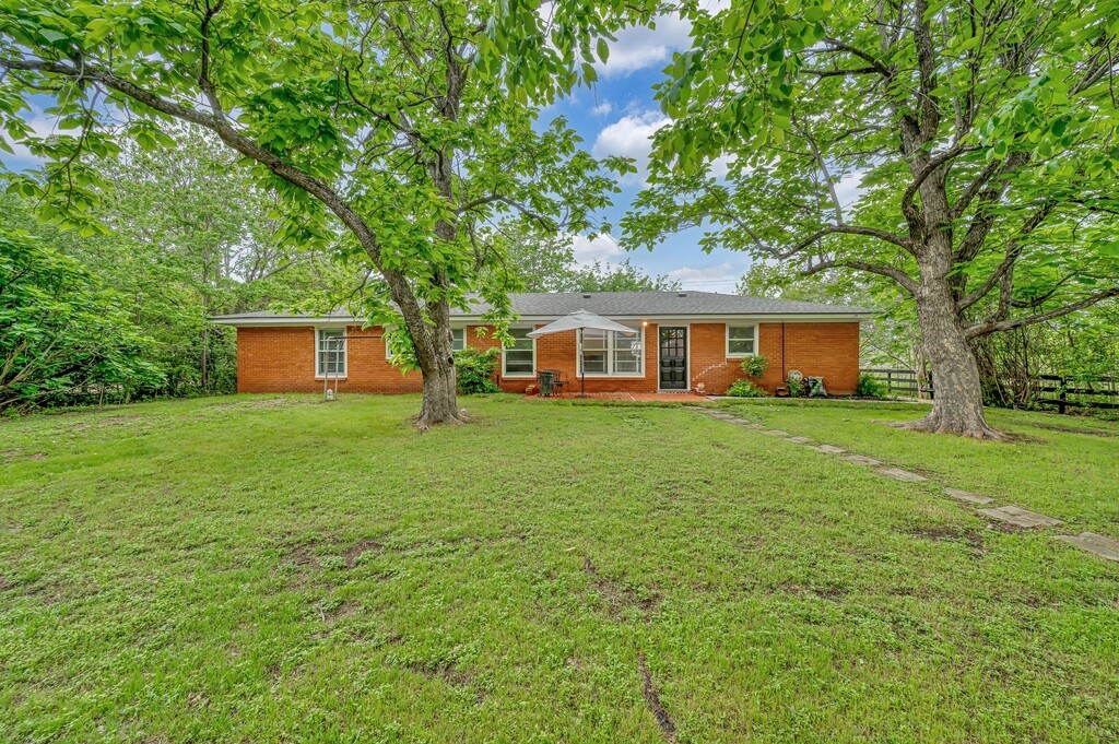 311 E Newland, Robinson, TX, 76706
