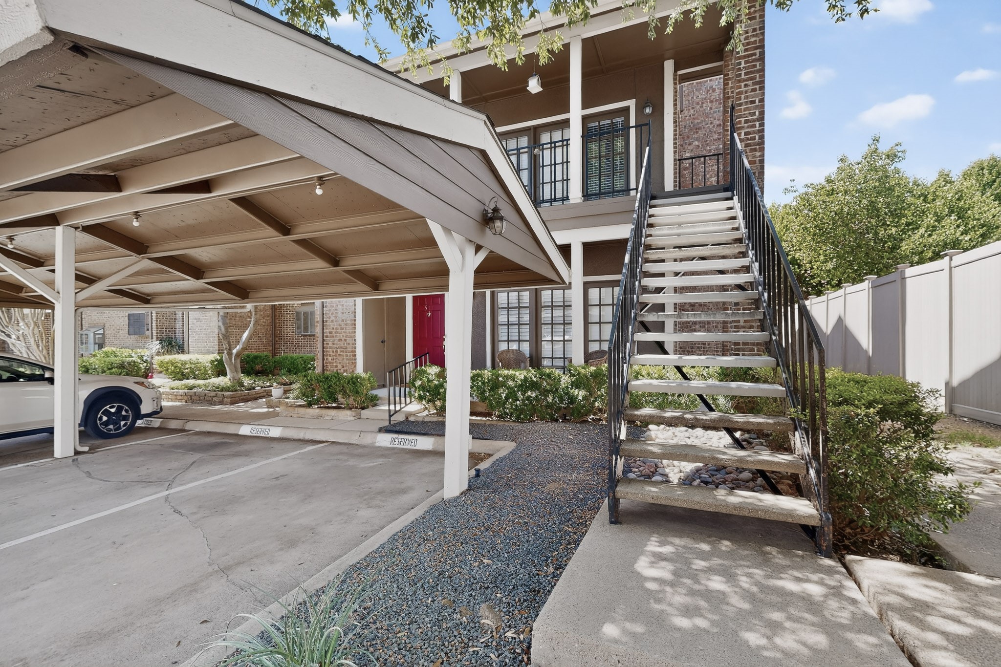 Property photo 03 of 5859 Frankford Road UNIT 512, Dallas, TX 75252 | MLS #21249877