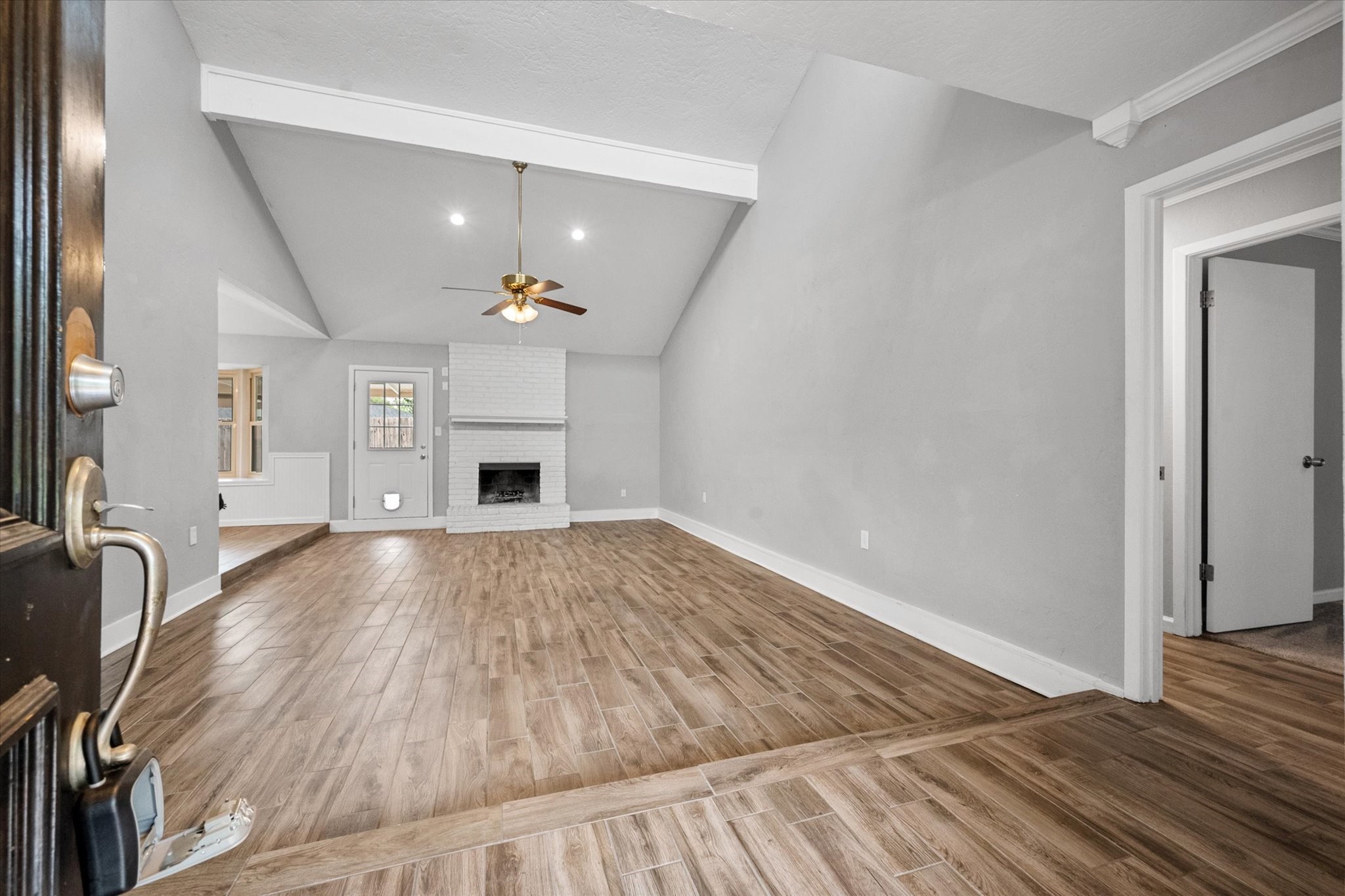 213 Meadowhill Drive, Benbrook, TX, 76126