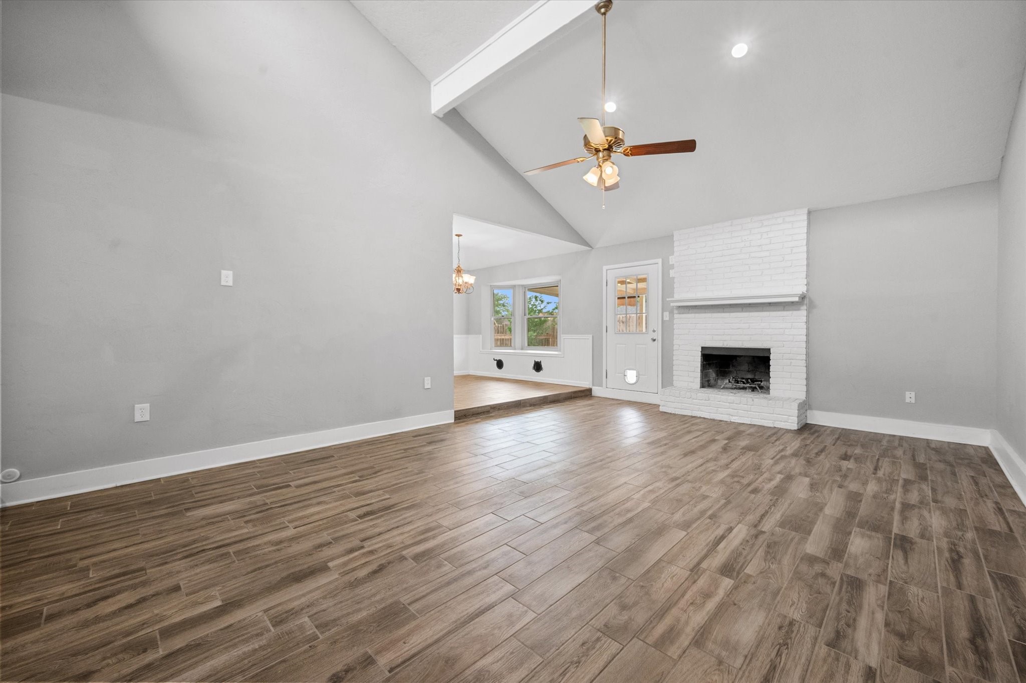 213 Meadowhill Drive, Benbrook, TX, 76126