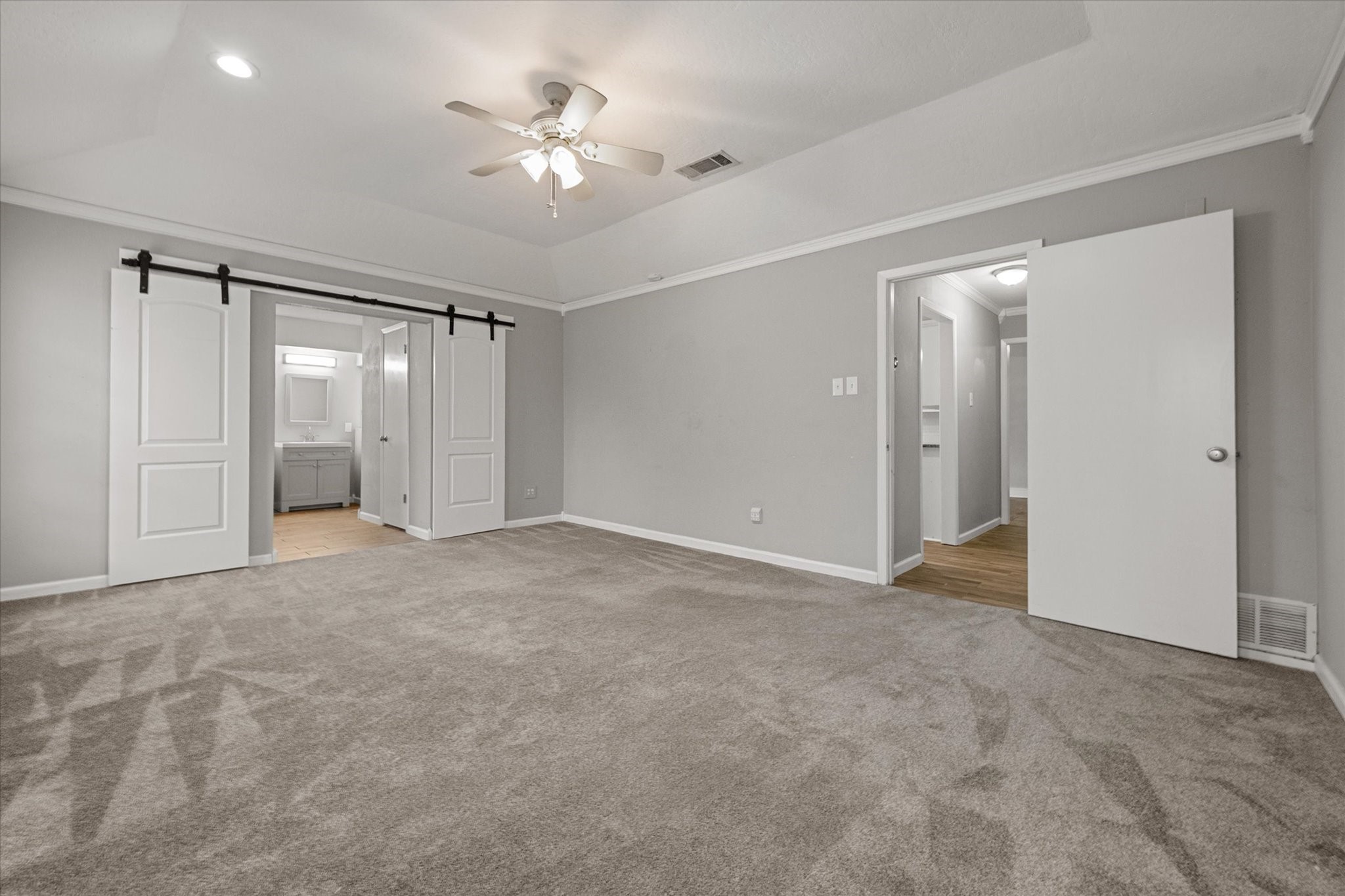 213 Meadowhill Drive, Benbrook, TX, 76126