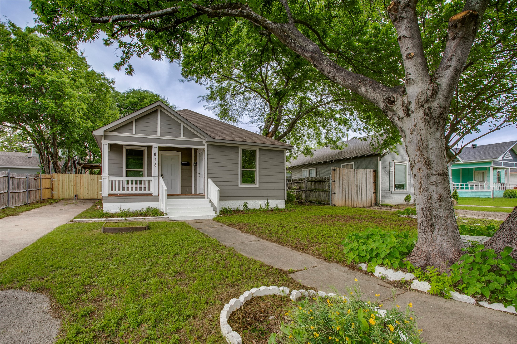 818 E Woodin Boulevard, Dallas, TX, 75216