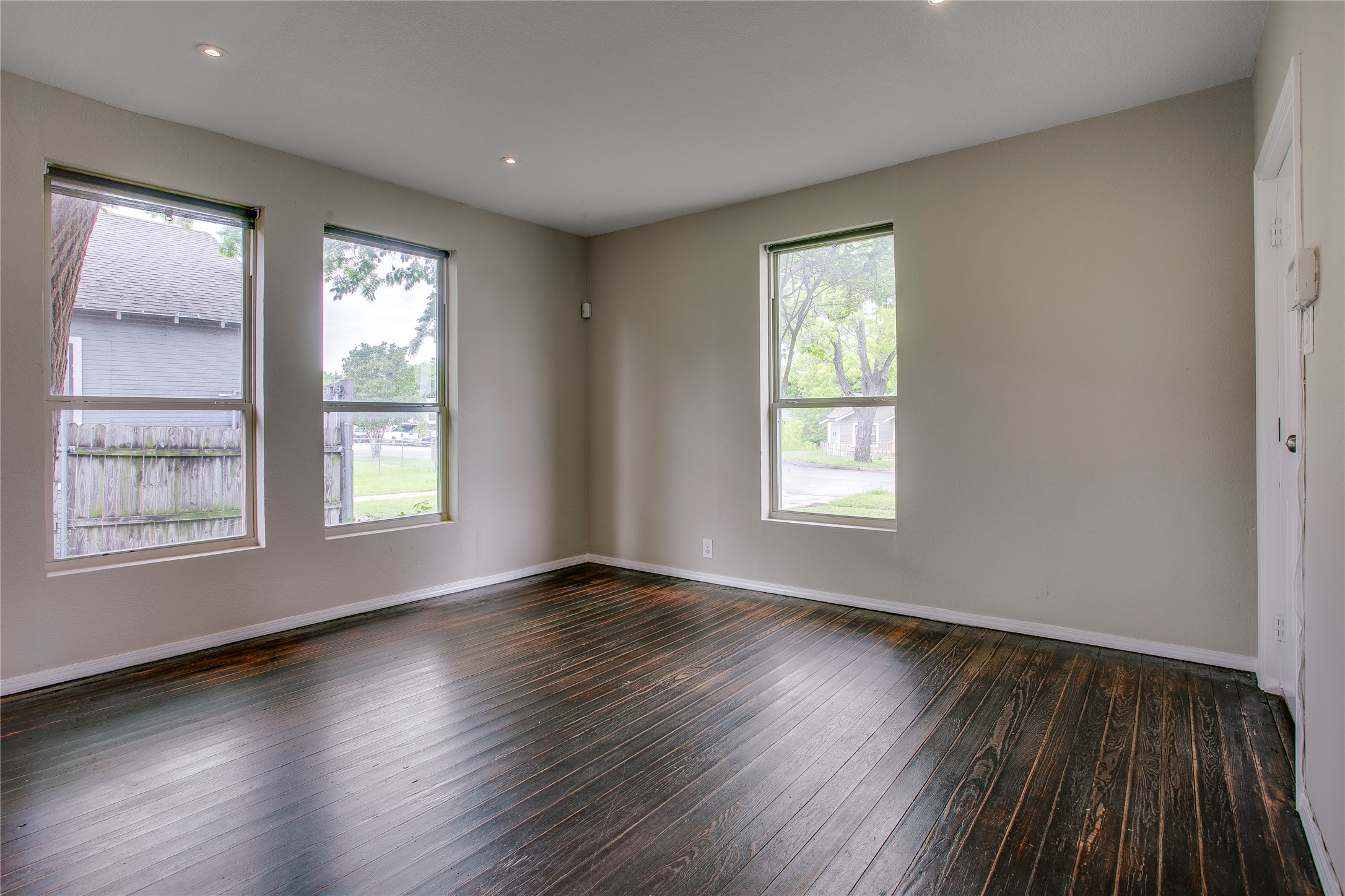 818 E Woodin Boulevard, Dallas, TX, 75216