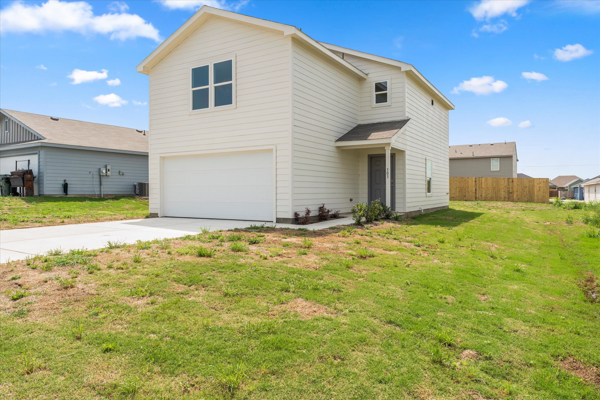 Property photo 02 of 303 Victory Drive, Mabank, TX 75147 | MLS #21250068