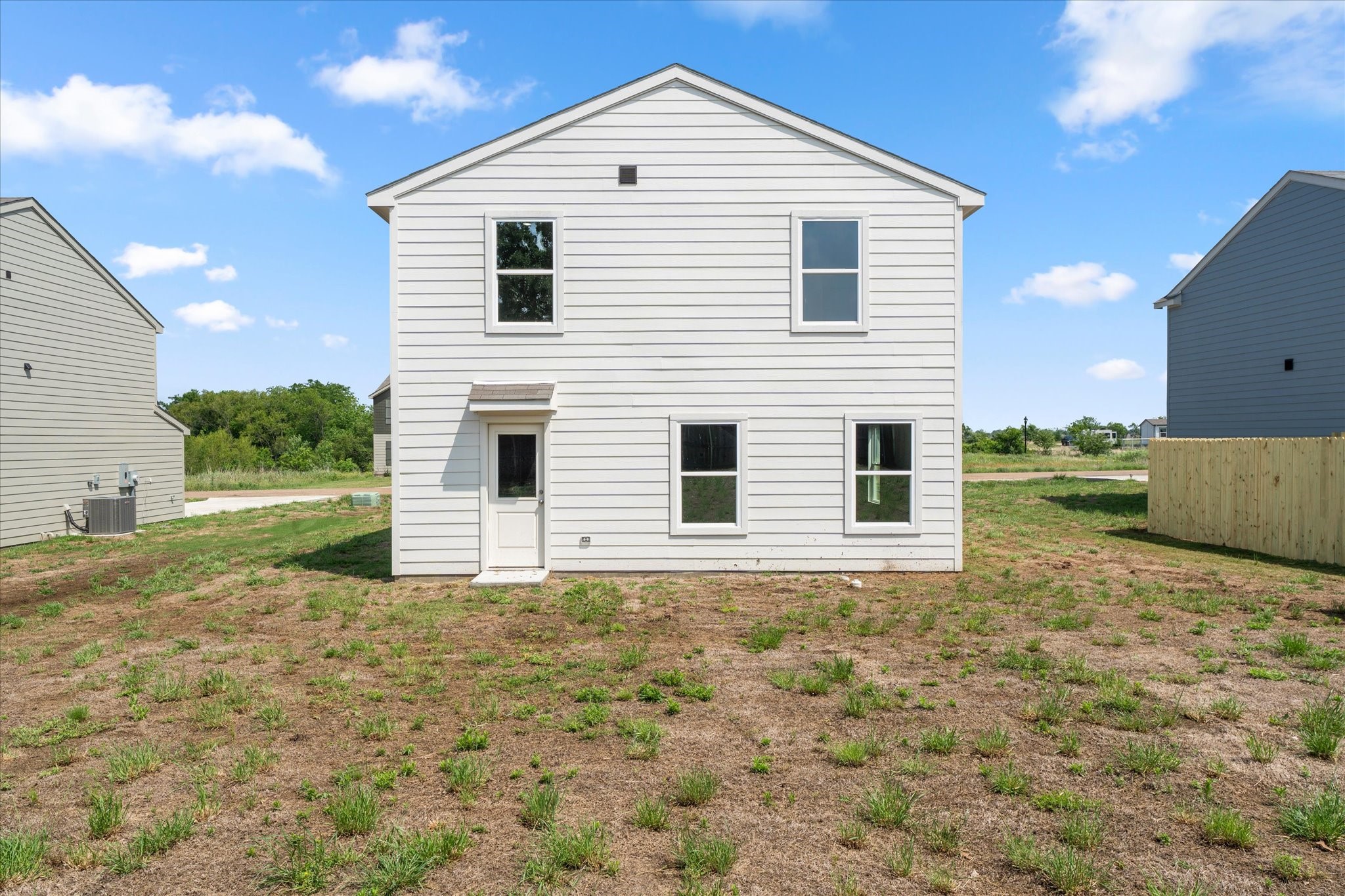 Property photo 03 of 293 Victory Drive, Mabank, TX 75147 | MLS #21250080