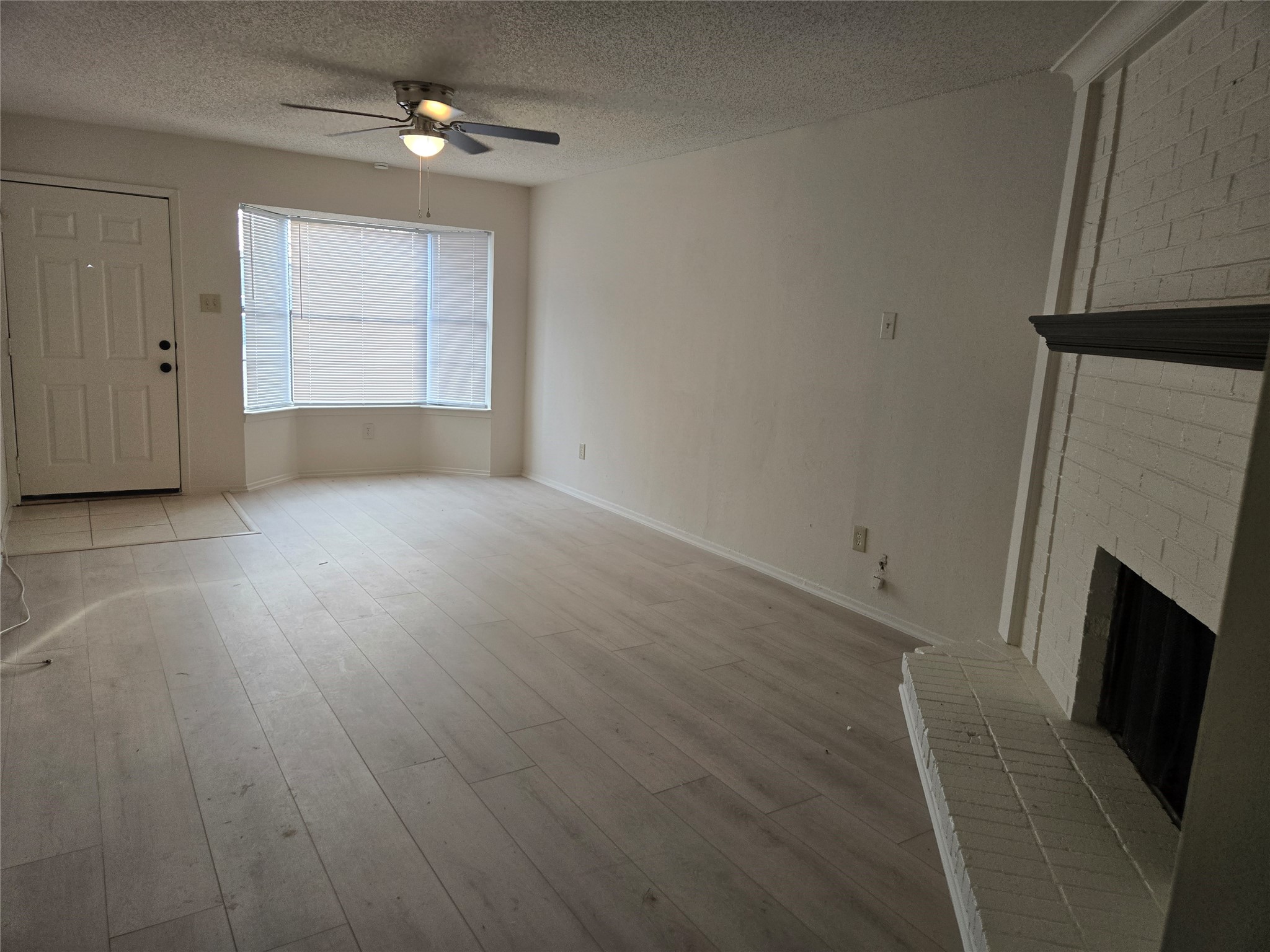 Property photo 03 of 1617 Meridian Way, Garland, TX 75040 | MLS #21250585